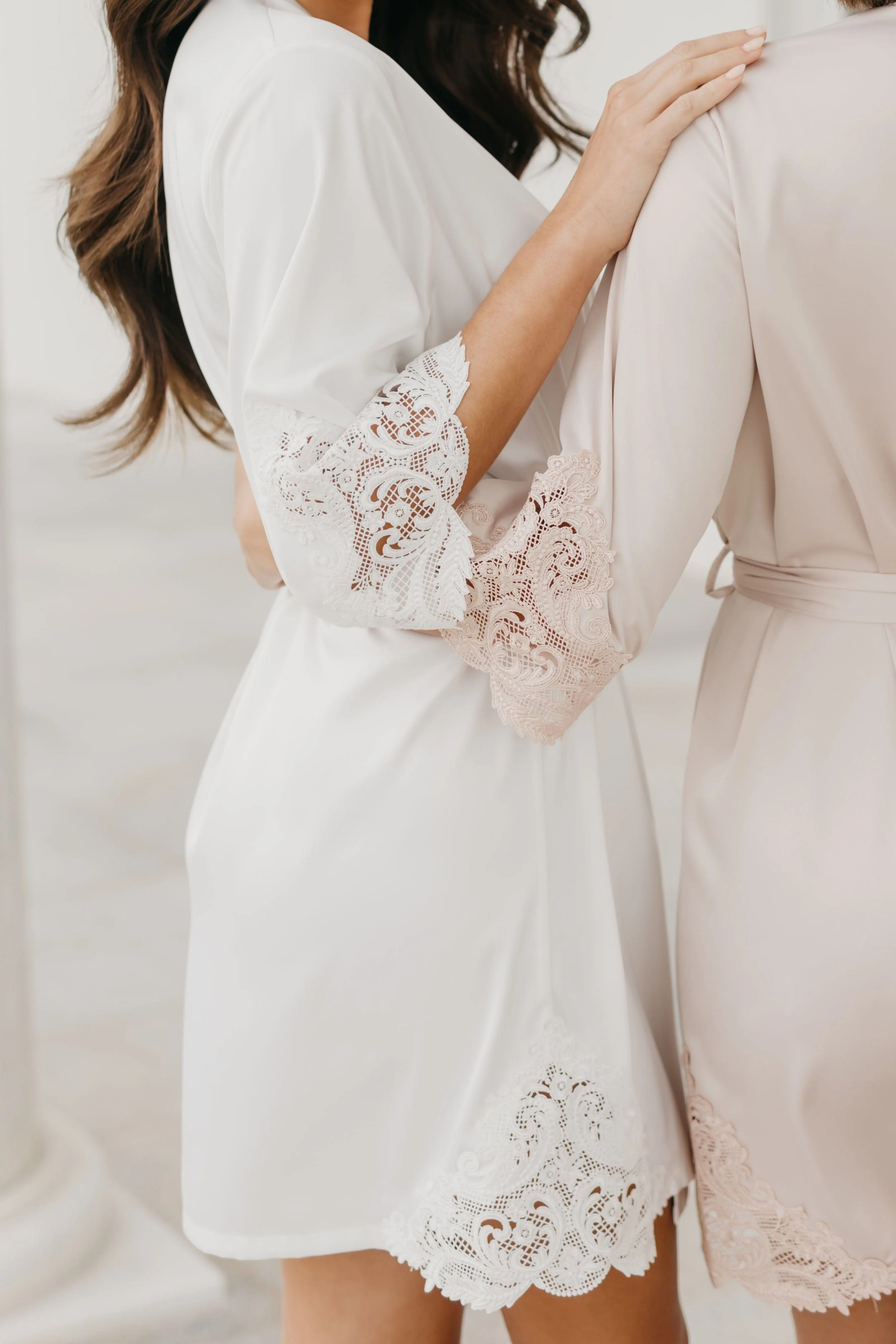 Lidia Lace Trim Robe - White / L/XL | Le Rose Stories US