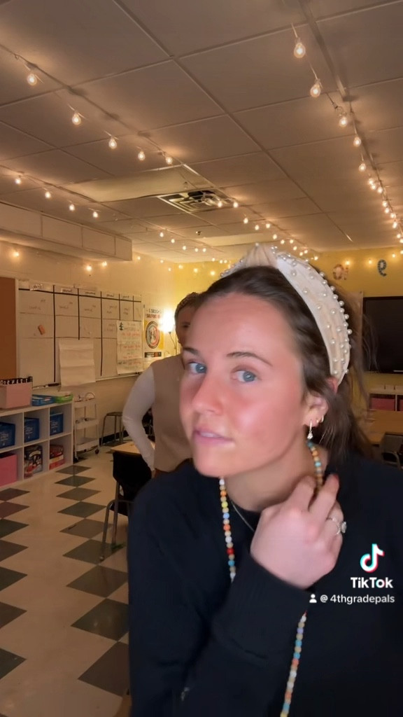 Mondayyyy

#LTKGiftGuide #LTKSeasonal #LTKHoliday