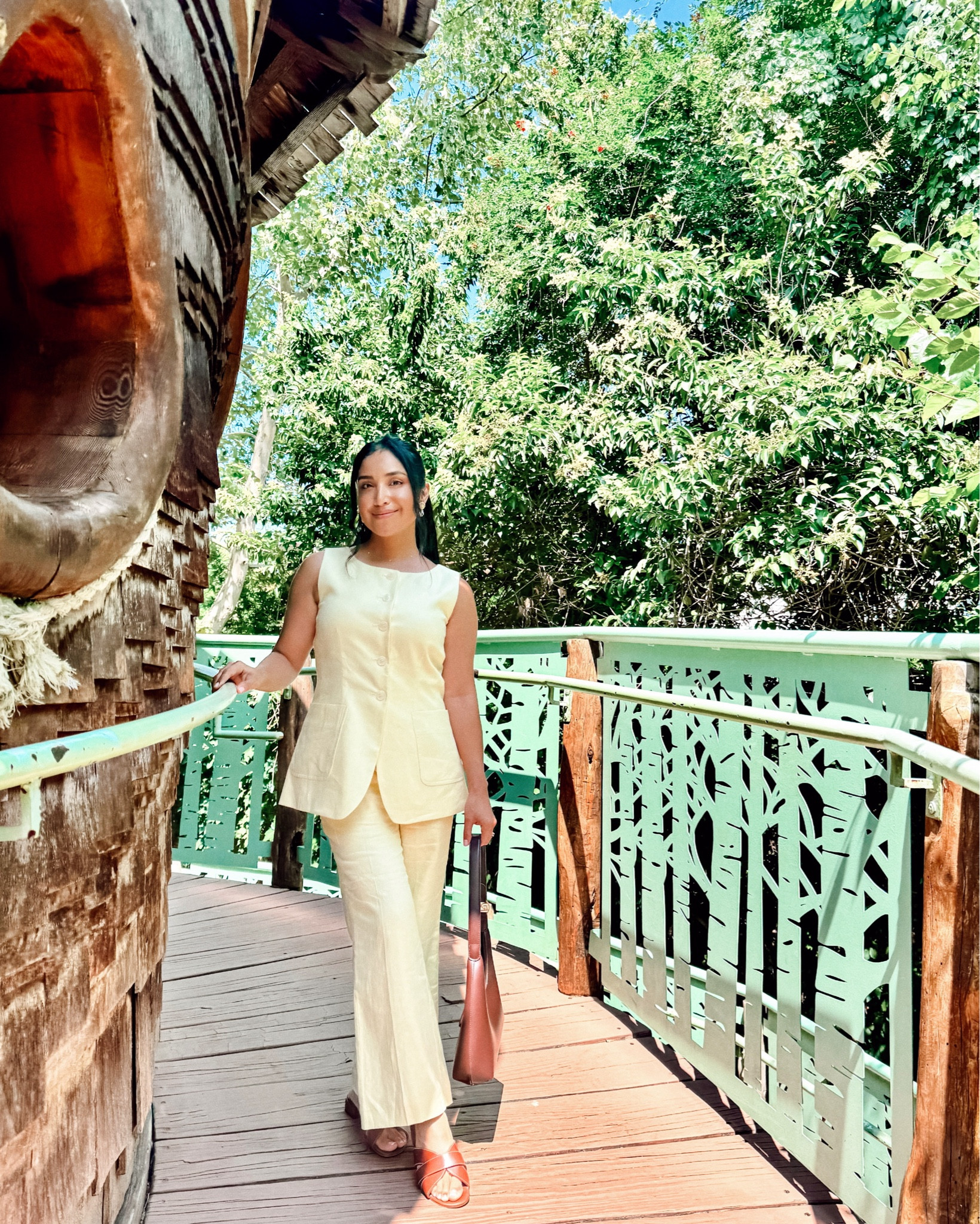 Always love me a great linen set! This time I went with a trendy butter 🧈 yellohello

#LTKShoeCrush #LTKStyleTip #LTKSeasonal