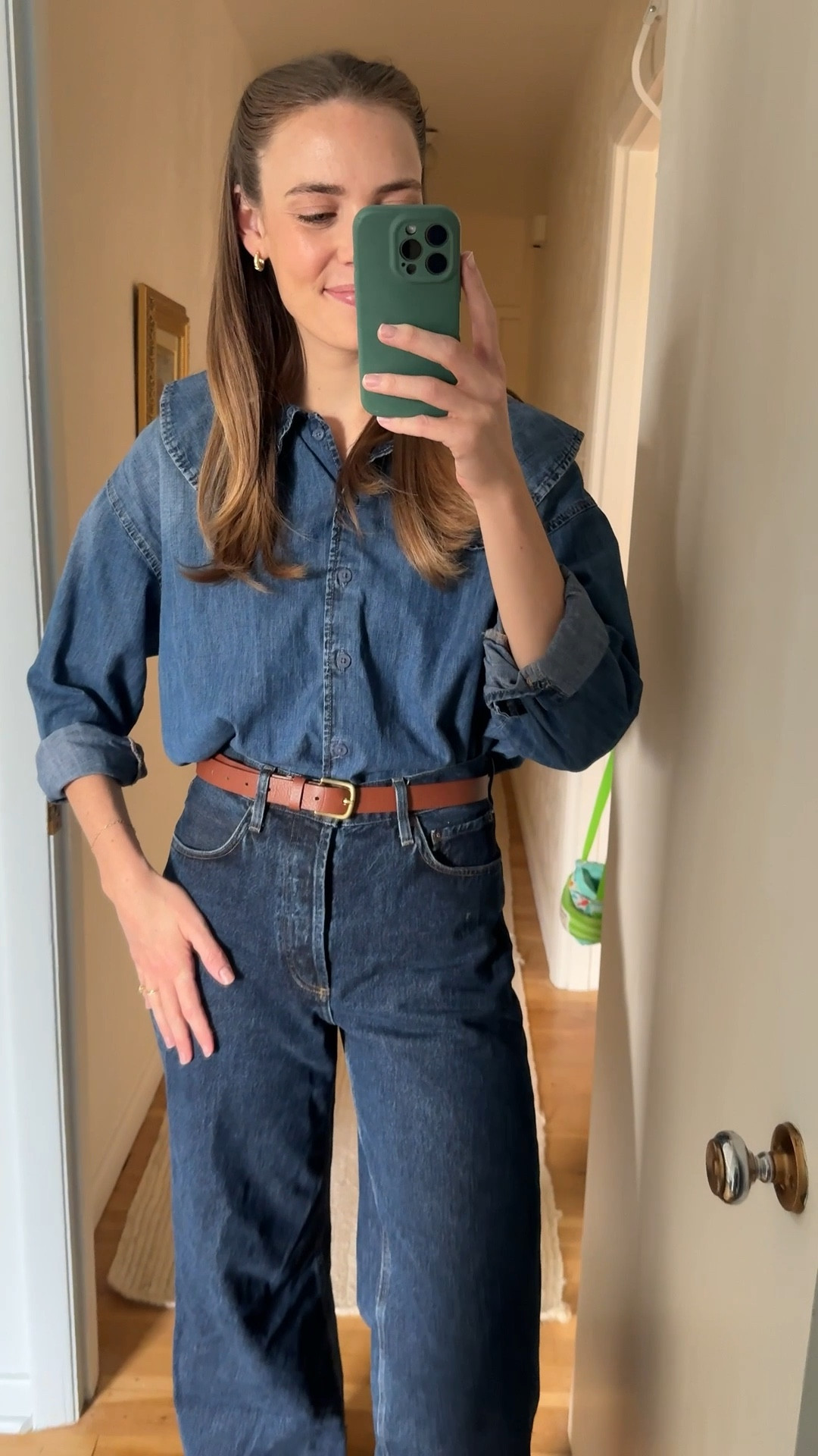 My Canadian tuxedo (aka denim on denim) look! Love how this turned out. #denimondenim #outfitinspo #momstyle #affordablefashion

#LTKootd #LTKmomlife #LTKWorkwear