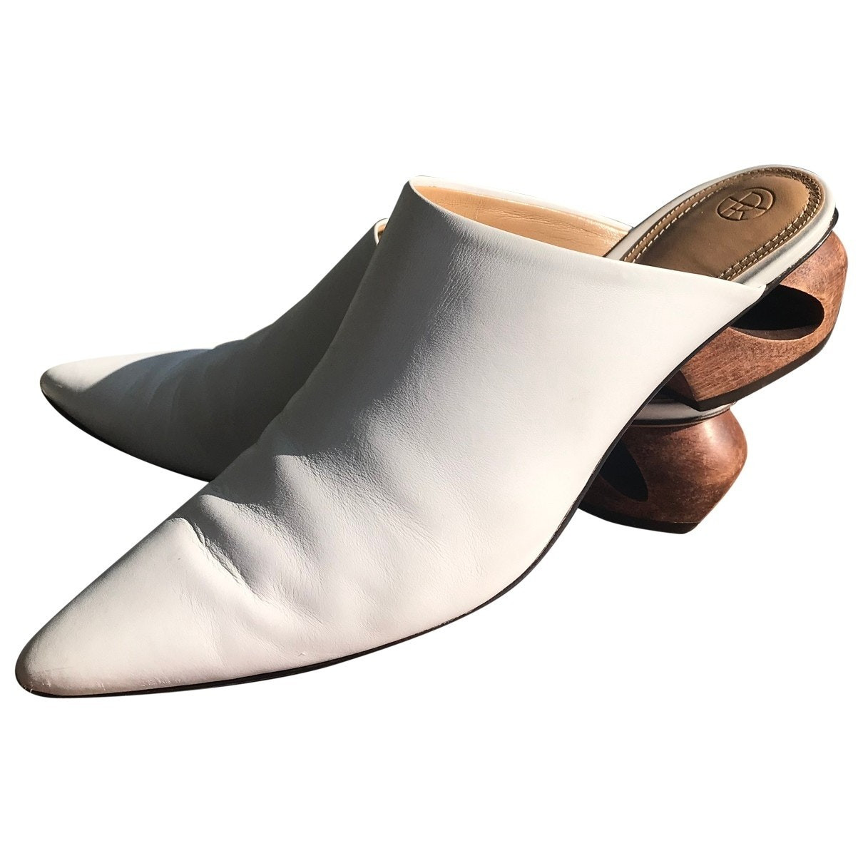The Row White Leather Mules & Clogs for Women 38 EU | Vestiaire Collective (Global)