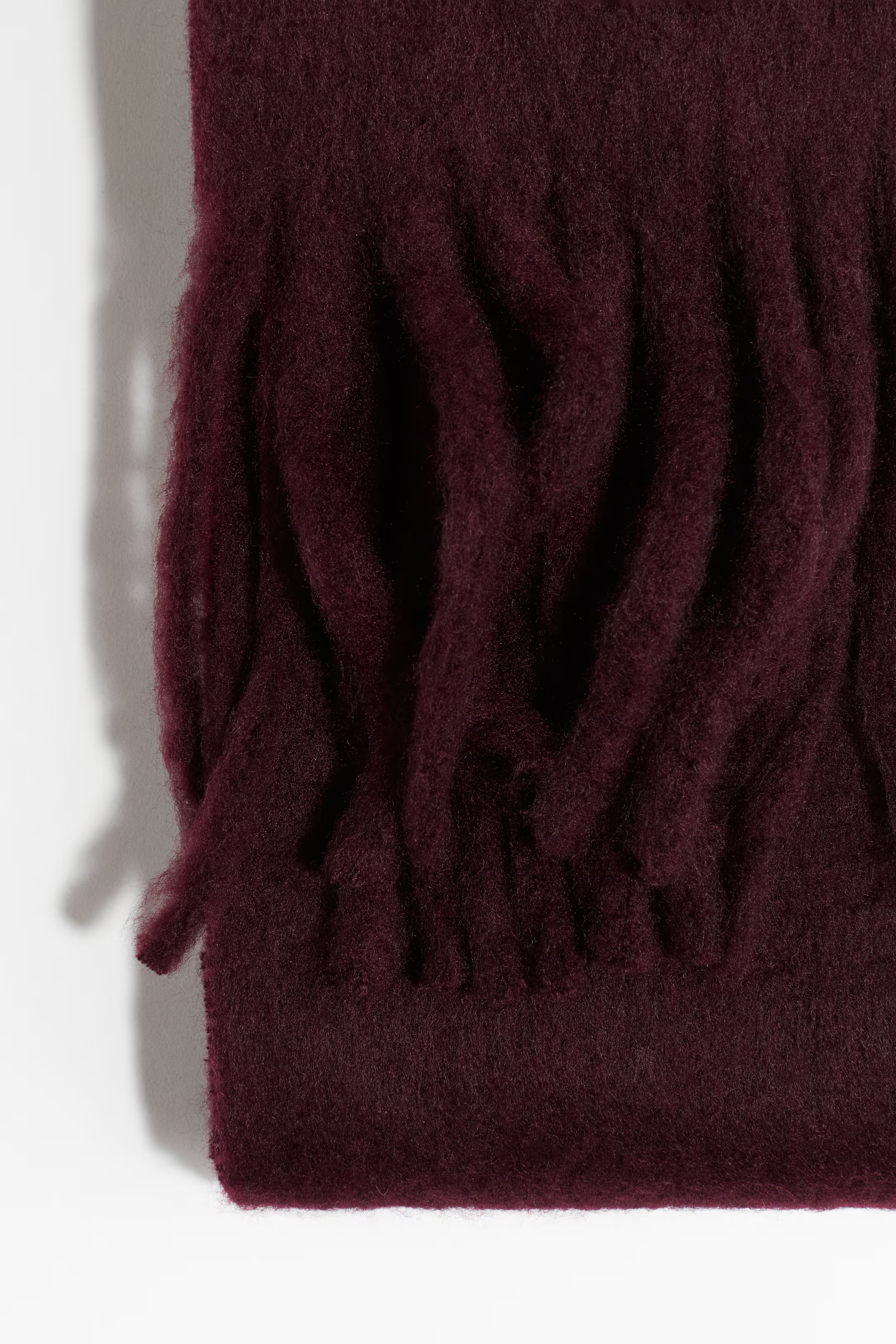 Fluffy Scarf | H&amp;M (US + CA)