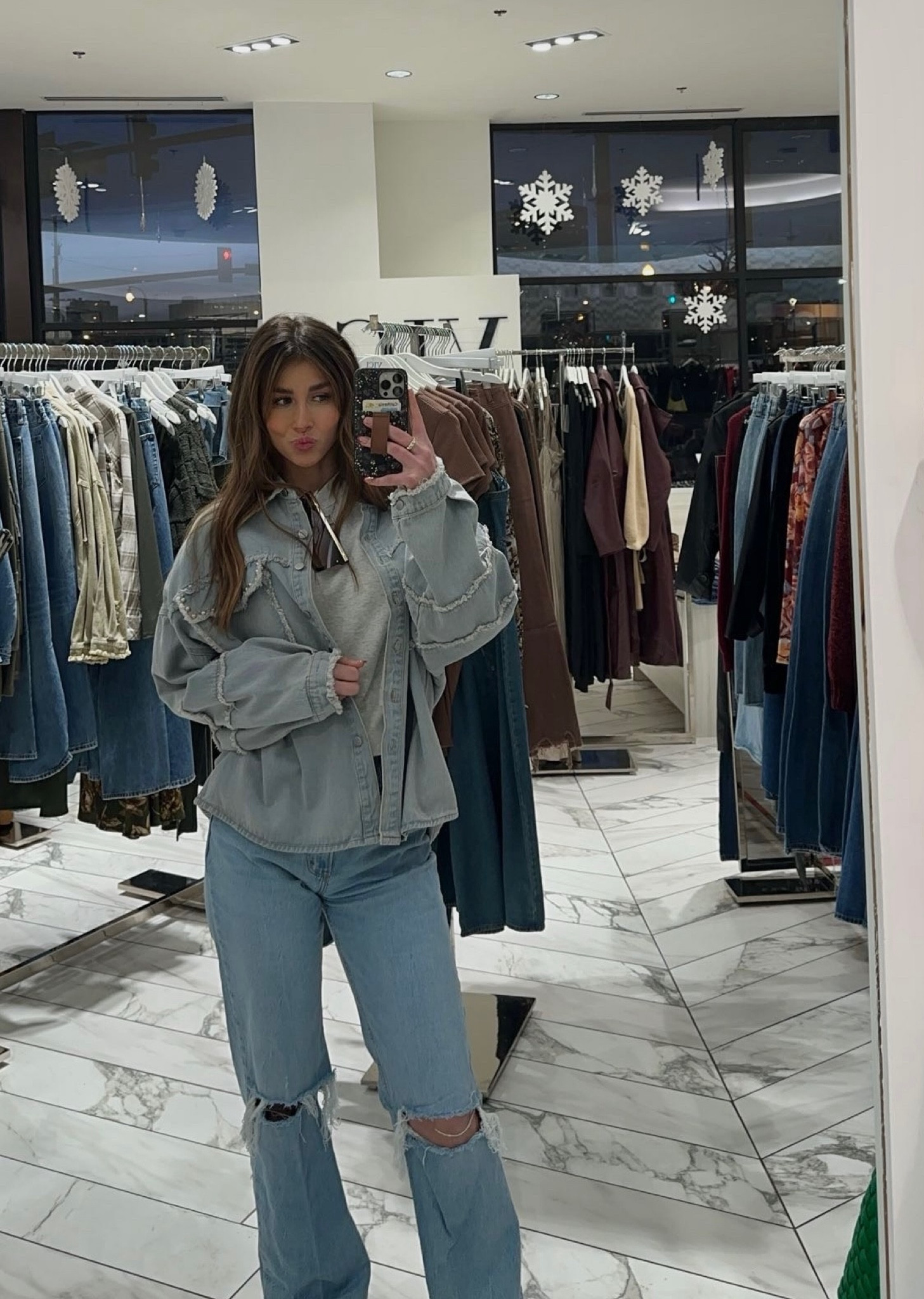 a moment for the denim x denim !!

#LTKbeauty #LTKfindsunder100 #LTKitbag