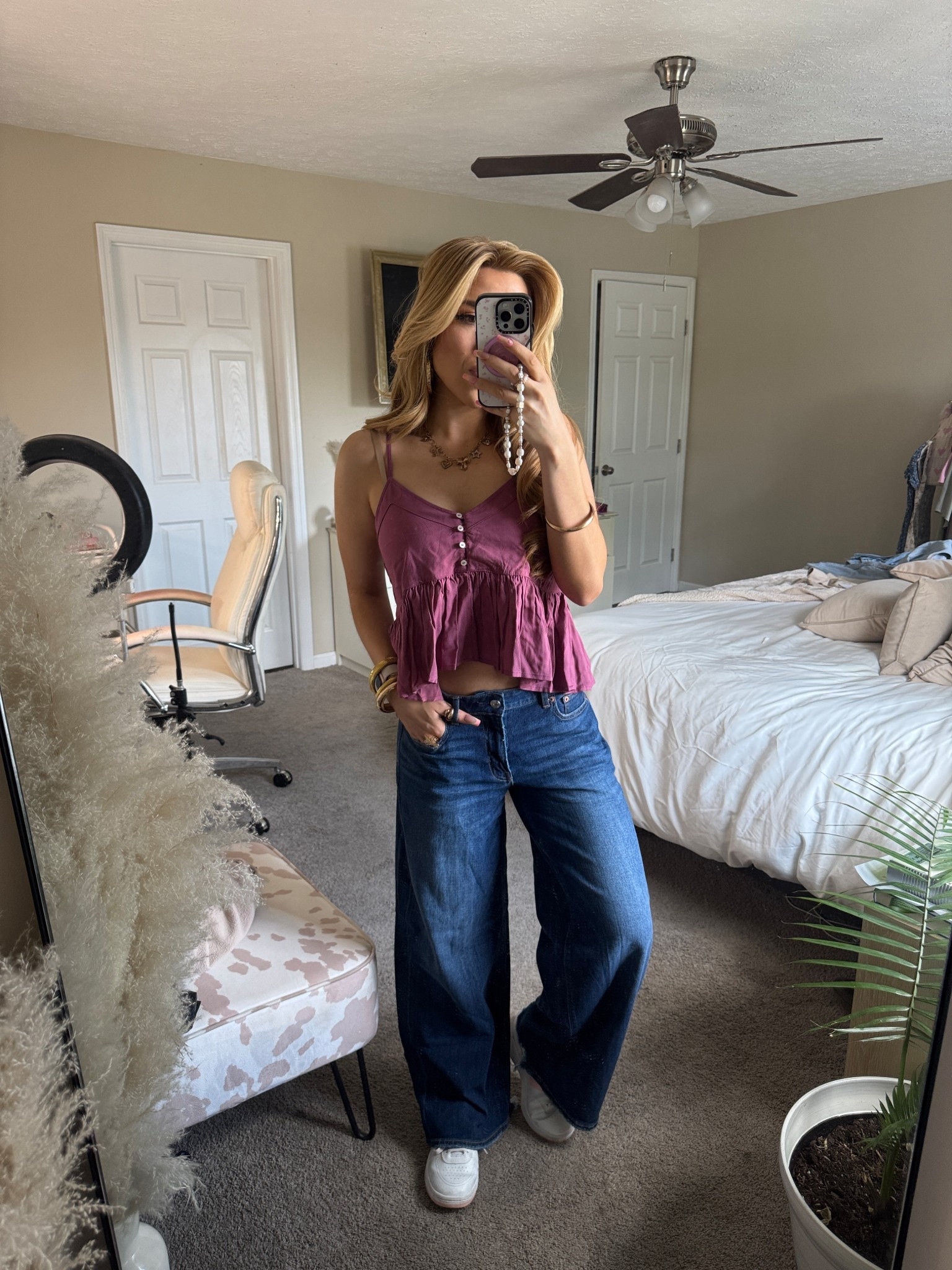 Dreamy drape jeans size 4 (they run big!!) 

#LTKStyleTip #LTKFindsUnder100