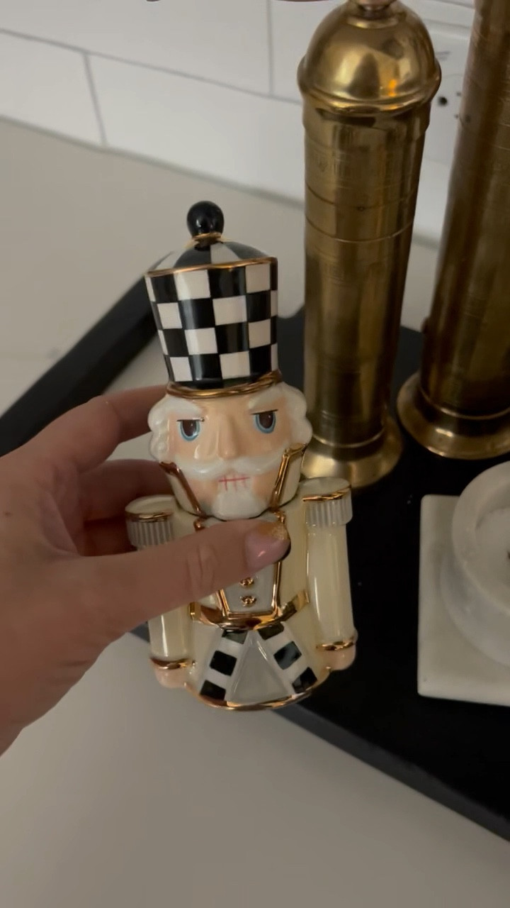 I love this salt and pepper set from Mackenzie-Childs!! The top and bottom magnet together for when you’re not using them! 

Mackenzie Childs, holiday, Christmas, holiday decor, Christmas decor, Christmas decorations, kitchen, salt and pepper shaker, nutcracker, gift guide, gifts for her

#LTKSeasonal #LTKHoliday #LTKhome