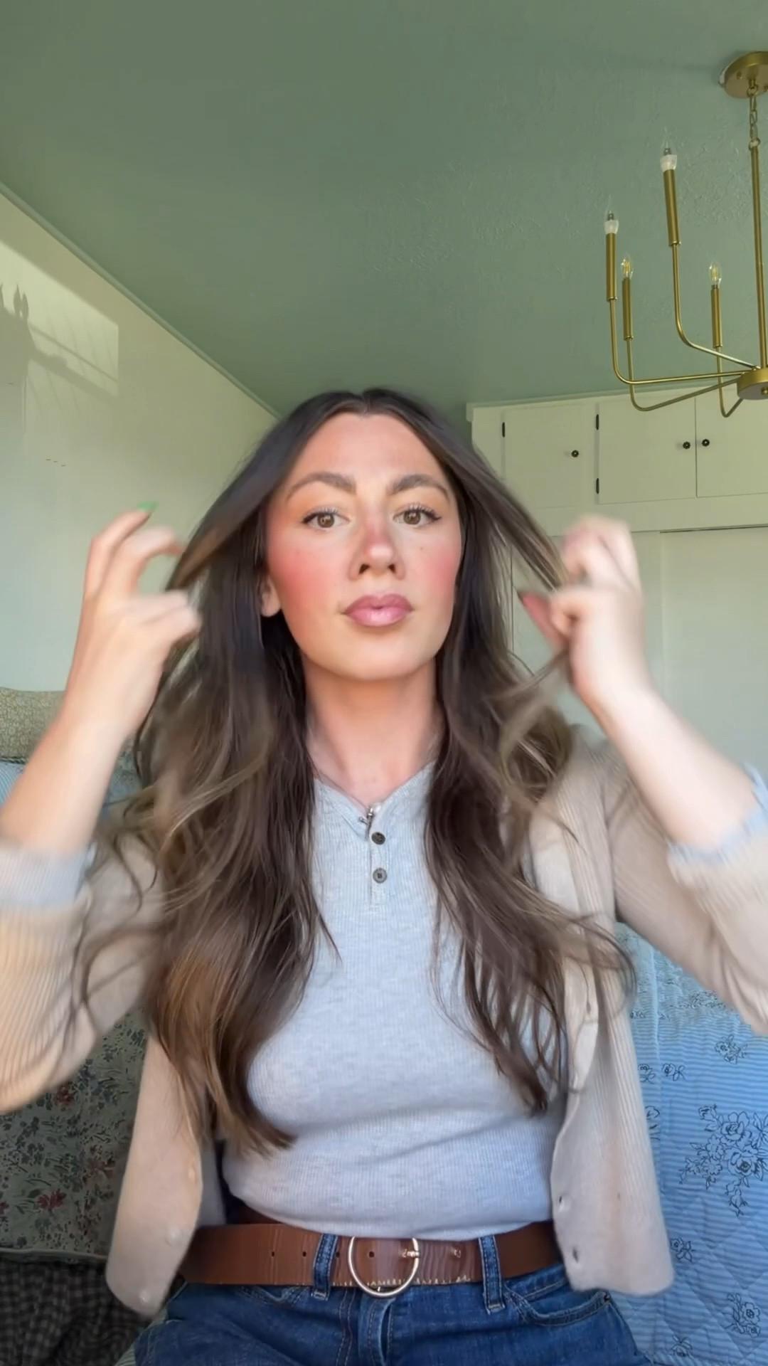 Finally got around to filming my everyday makeup routine. Takes me 10 minutes tops! Almost everything is drugstore makeup making it very affordable 🙌🏼 

#LTKmorningroutine #LTKBeauty #LTKgrwm