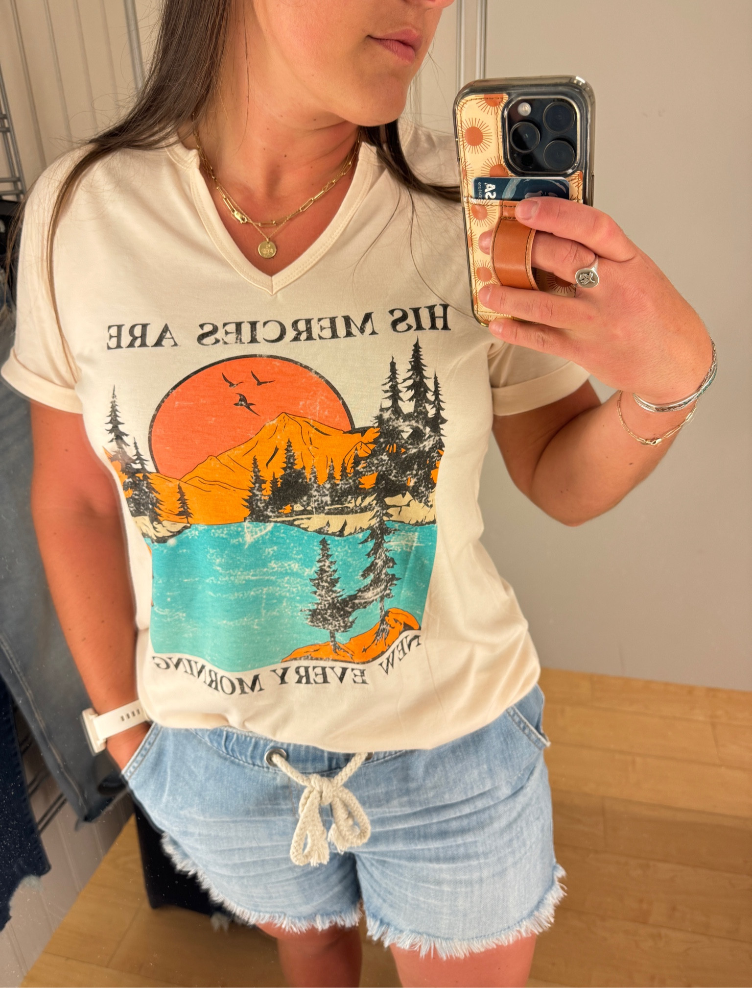 love a good graphic tee 🏔️🌅

#LTKFindsUnder50