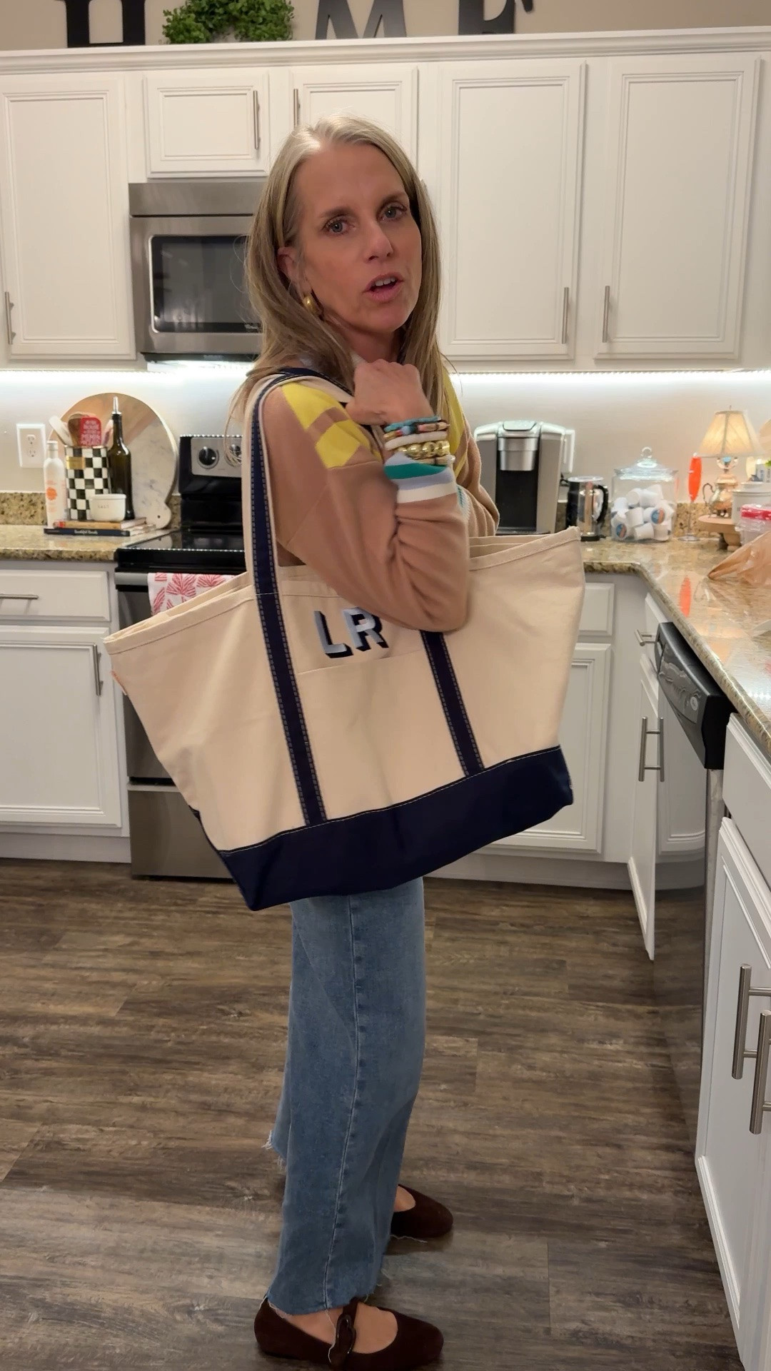 The best oversized tote! So good to carry all the things. Great Valentines gift idea 
Use LISA10 for 10% off  

#LTKOver40 #LTKFindsUnder100 #LTKdayinmylife