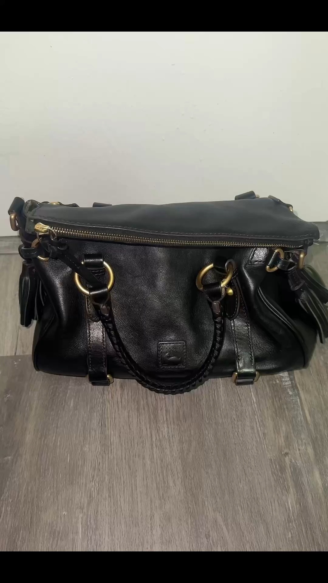 Rich leather, classic shape, and effortless polish.
The Dooney Florentine Satchel is the definition of timeless style.
Tap to shop and elevate your everyday look 👜 

#LTKgrwm #LTKdayinmylife #LTKvlog