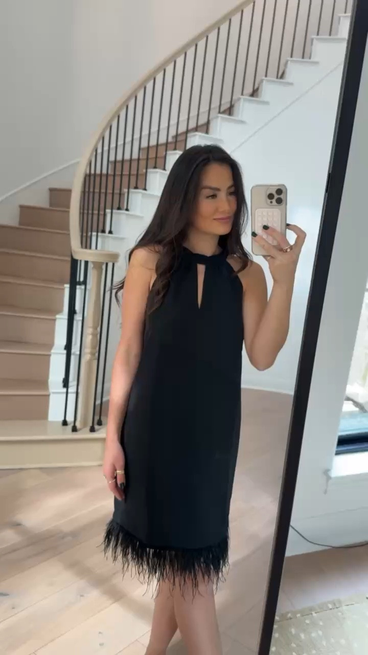 Super fun Valentine’s Day dress under $60! 🌹

#LTKFindsUnder100 #LTKSeasonal #LTKStyleTip