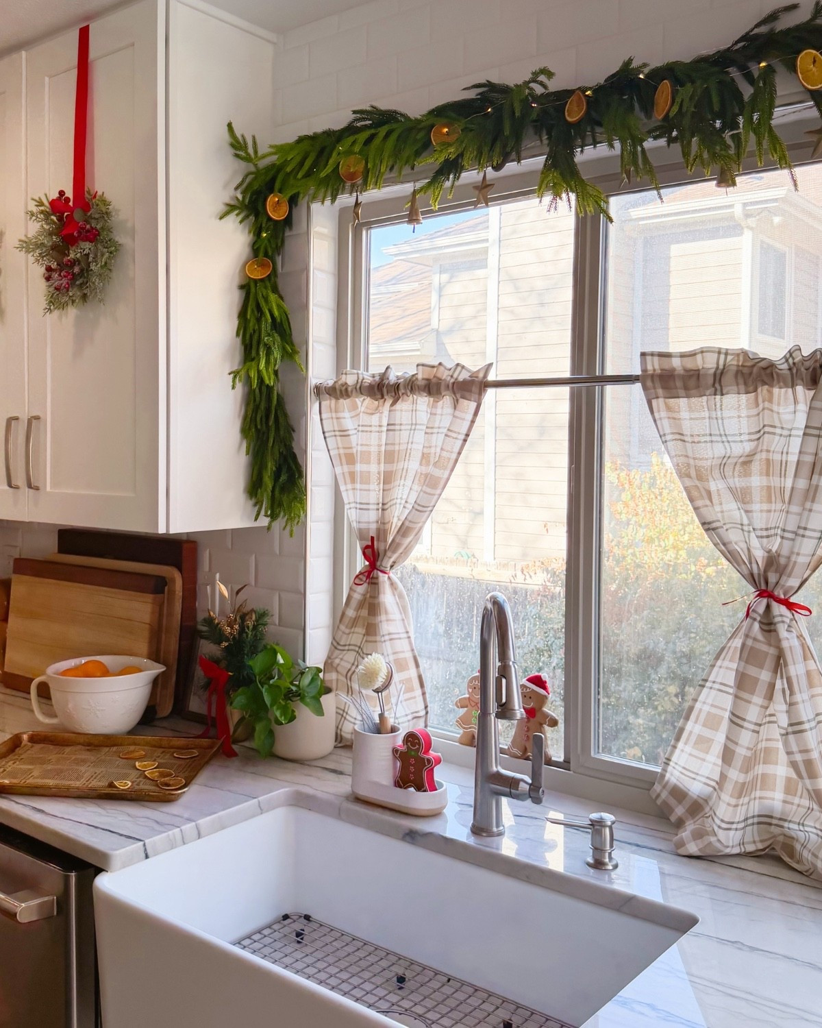 The kitchen is feeling extra cozy for the Christmas season! We spend lots of time in here during the holidays so I like to make it feel as festive as possible 🎄

#LTKHome #LTKHoliday #LTKSeasonal
