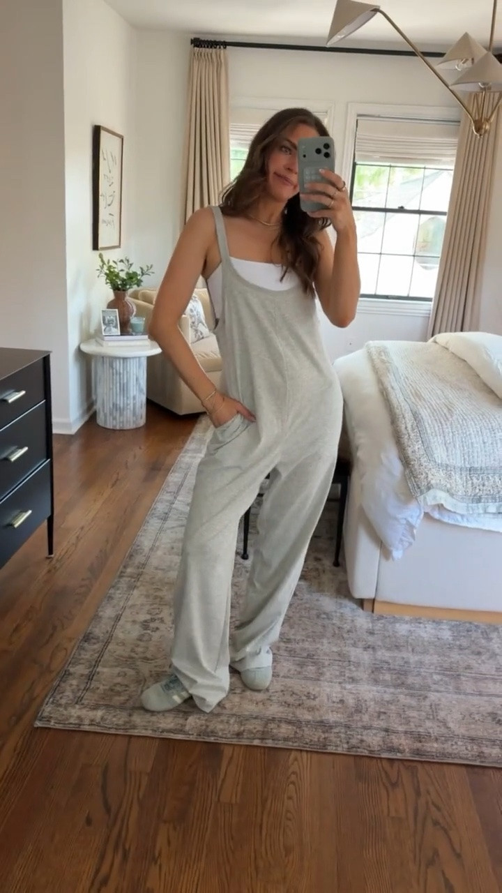 @abercrombie has the perfect activewear to take you from your daily movement to on-the-go!