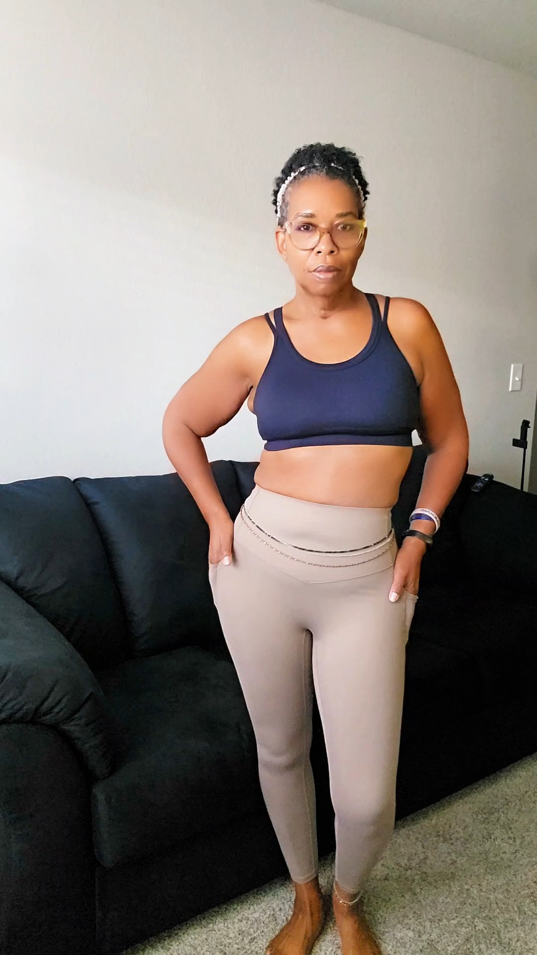 These Halara fleece-lined leggings are such a good cold-weather option. I like that they’re warm without looking bulky, have pockets, and still give me a smooth, supportive fit through the waist.I wore them for a workout upstairs, then styled them with boots and a Halara jacket for an easy winter errands look.I’m 5'7", 160 lbs and wearing a Medium.Shop the leggings and jacket here on LTK.

#LTKTravel #LTKdayinmylife #LTKgrwm