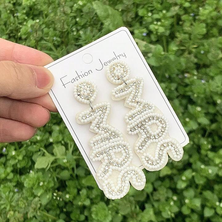 1pair Handmade Bohemian Style Mrs Letter Statement Earrings With Beads For Wedding Season Bridesm... | SHEIN