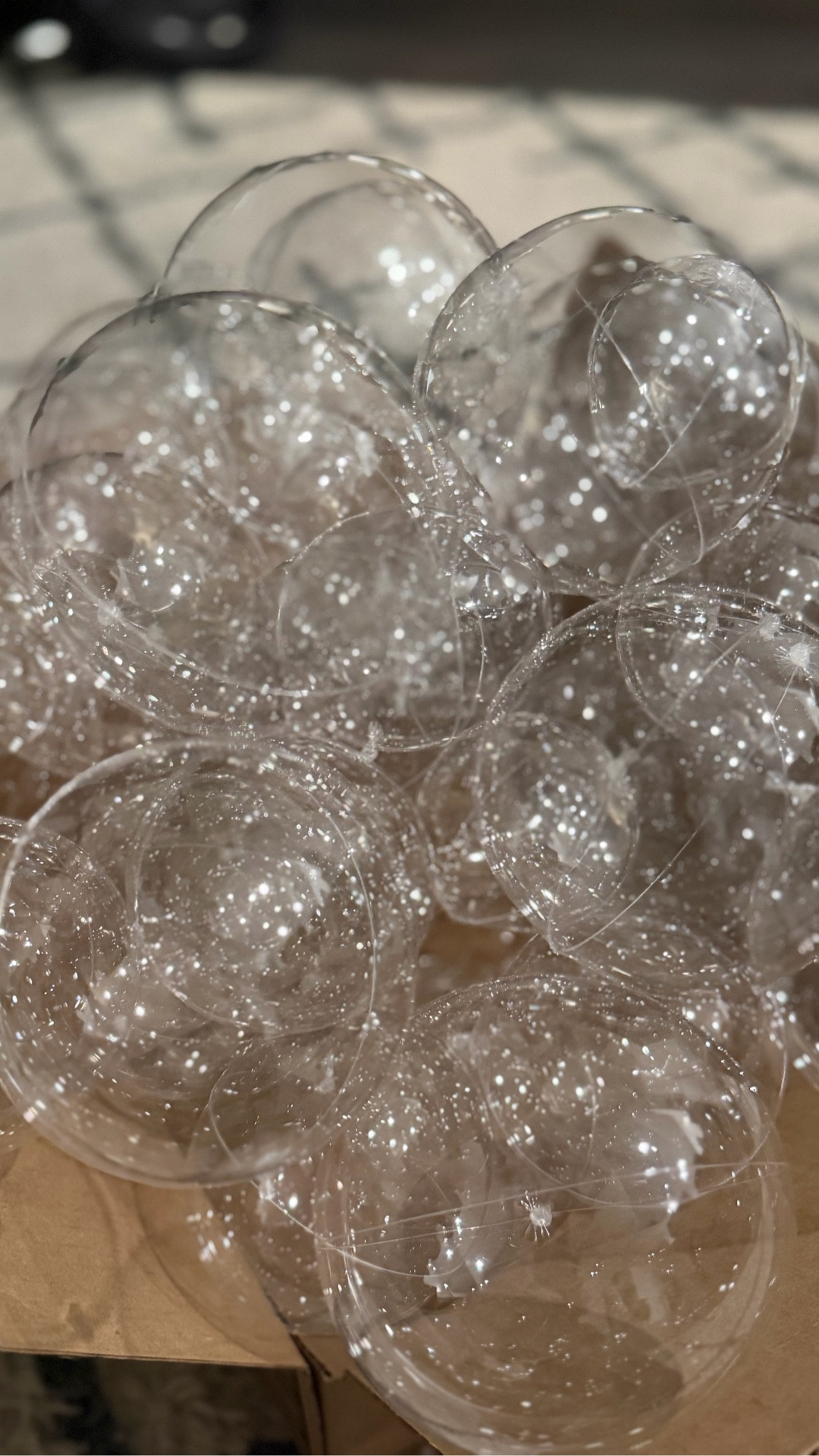 These were a pain in the ass to blow up but by far made the best bubbles!! 10/10 recommend and note to self you need a hand pump for best results, not included with these balloons 
.
.
#diyhalloween #diybubbles #ballons #diyballons #diyhalloweencostume #familycostume #rubberducky

#LTKKids #LTKHalloween #LTKParties