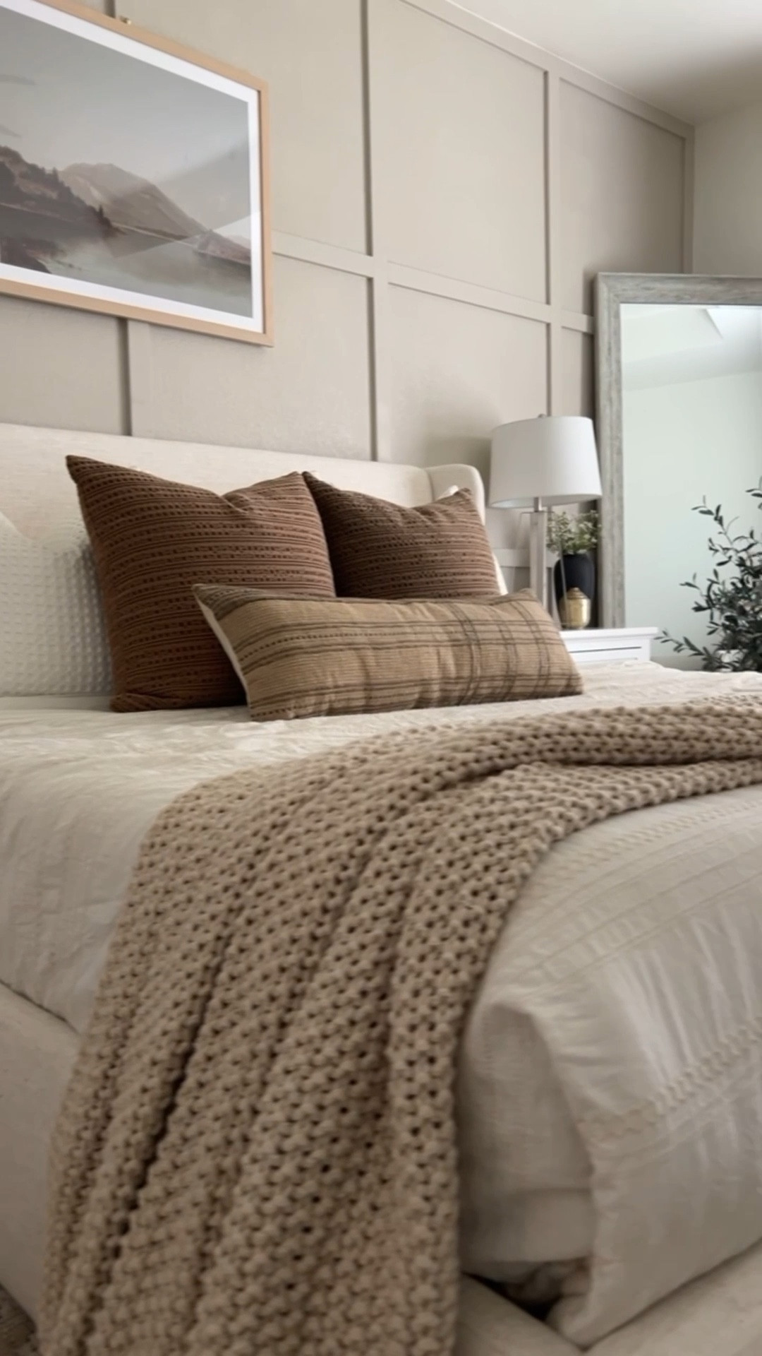 My favorite end of the bed throw🤩

#LTKHome #LTKSeasonal