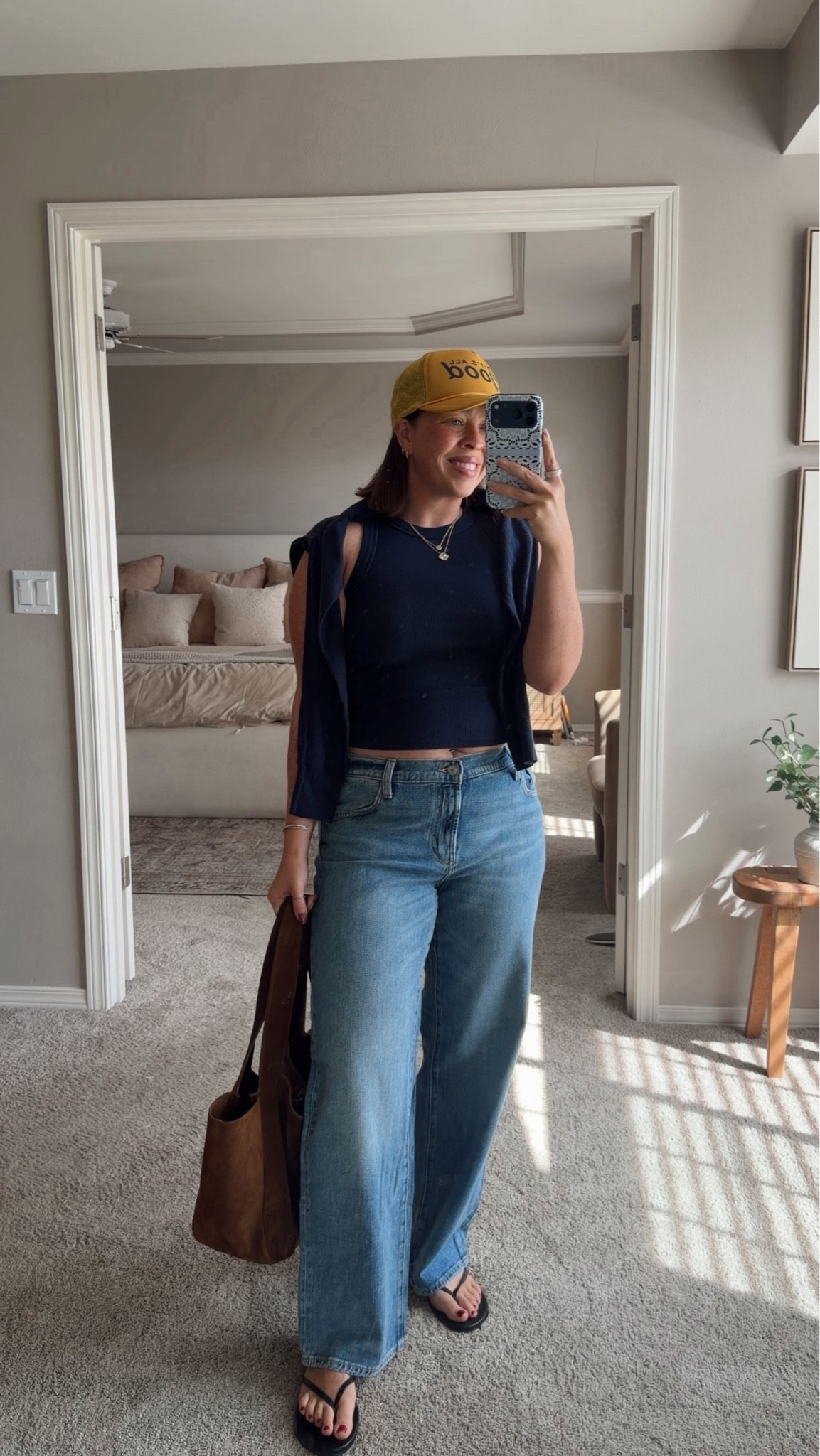 The besssst low rise baggy jeans. TTS
Size 10