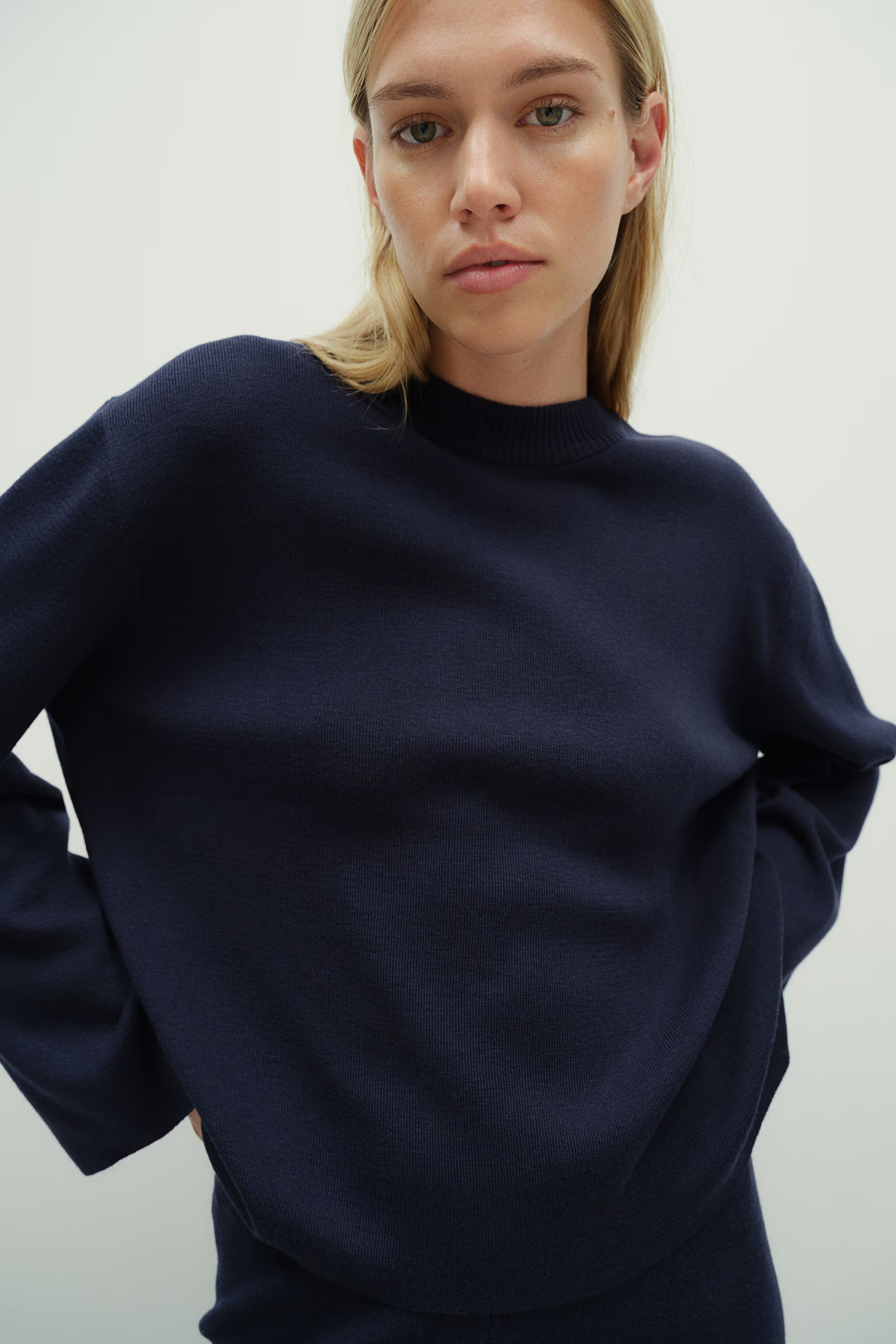 Oversized Curved-Hem Sweater - Navy blue - Ladies | H&M US | H&M (US + CA)
