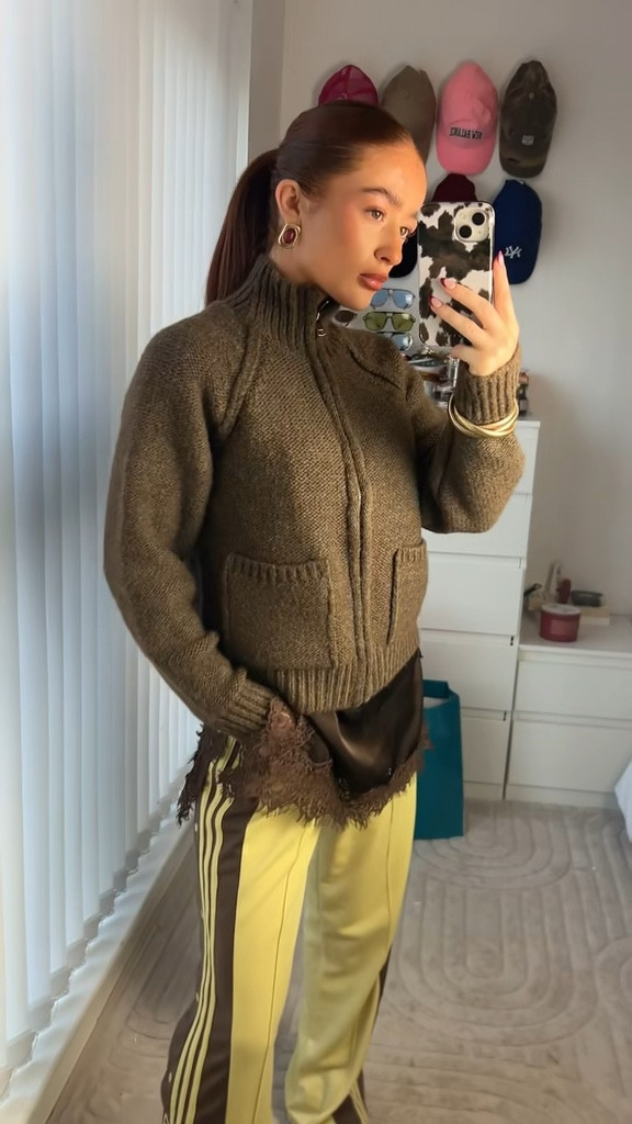 Brown and yellow combo🤝🏼🤎💛

-Adidas track pants -Brown -Yellow -Everyday outfit -Cool girl outfit -Knit zip up 

#LTKSpringSale #LTKootd #LTKSeasonal