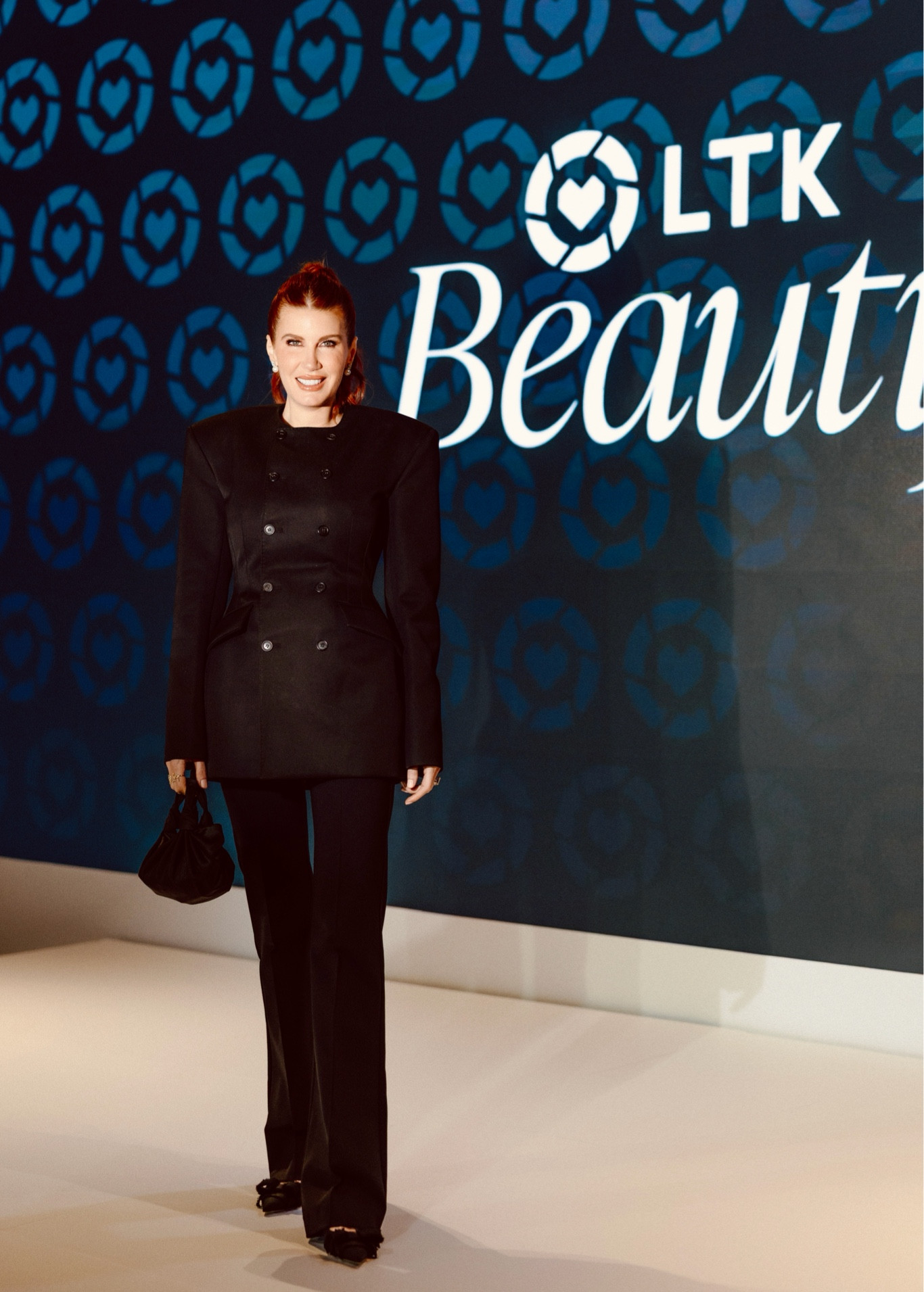 #LTKbeautiful day 2 look—joining an incredible lineup of beauty brands and creators today🫶🏼

You’ve seen me in a variation of this look before, but this time I paired the blazer back with these straight leg pants—highly recommend, they have a stretch to them and are so flattering and comfortable. 

#LTKTravel #LTKBeauty #LTKWorkwear