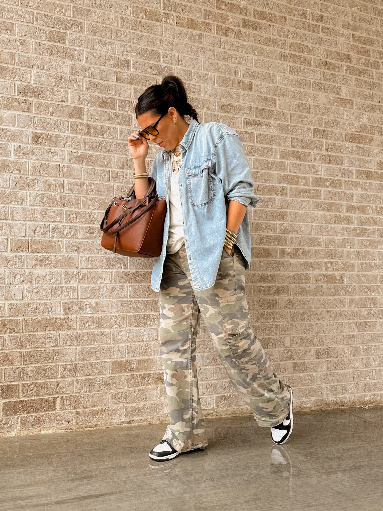 Cool mom outfit!
Camo Pants: XL
Tee: XL
Denim Shacket: XL
BAG: Walmart!


#LTKStyleTip #LTKMidsize #LTKFindsUnder50
