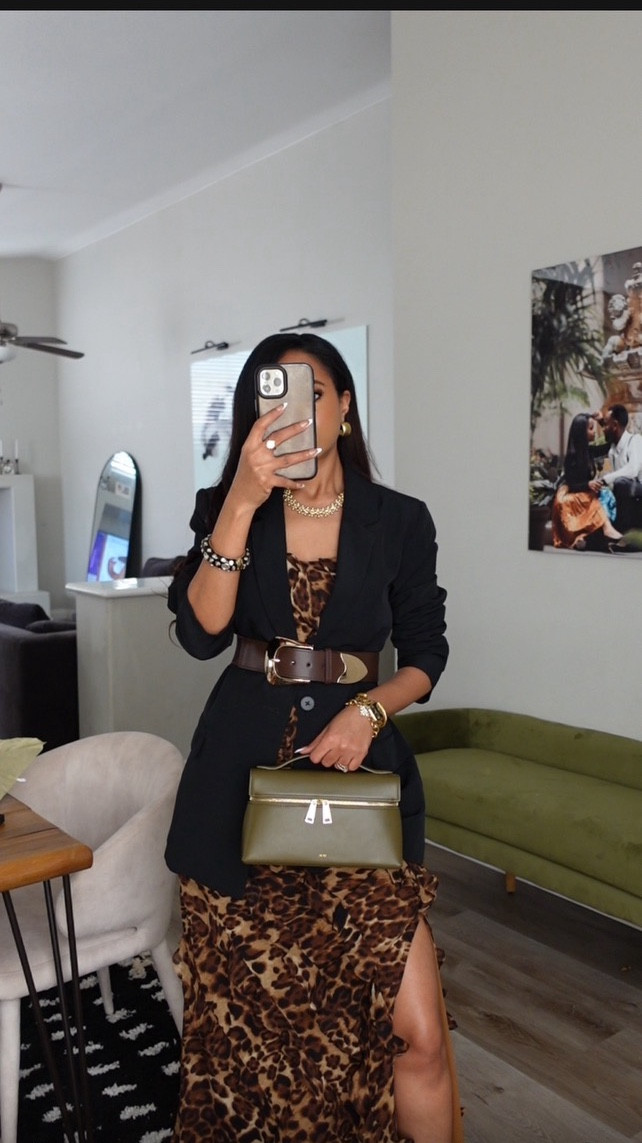 Belt or No ? Business on top, safari on the bottom 🖤🐆. Who knew kitten heels and an olive green purse could make me feel like a CEO on a field trip? 😂 #OOTD #EffortlessStyle#usfashion#springoutfits

#LTKSpringSale