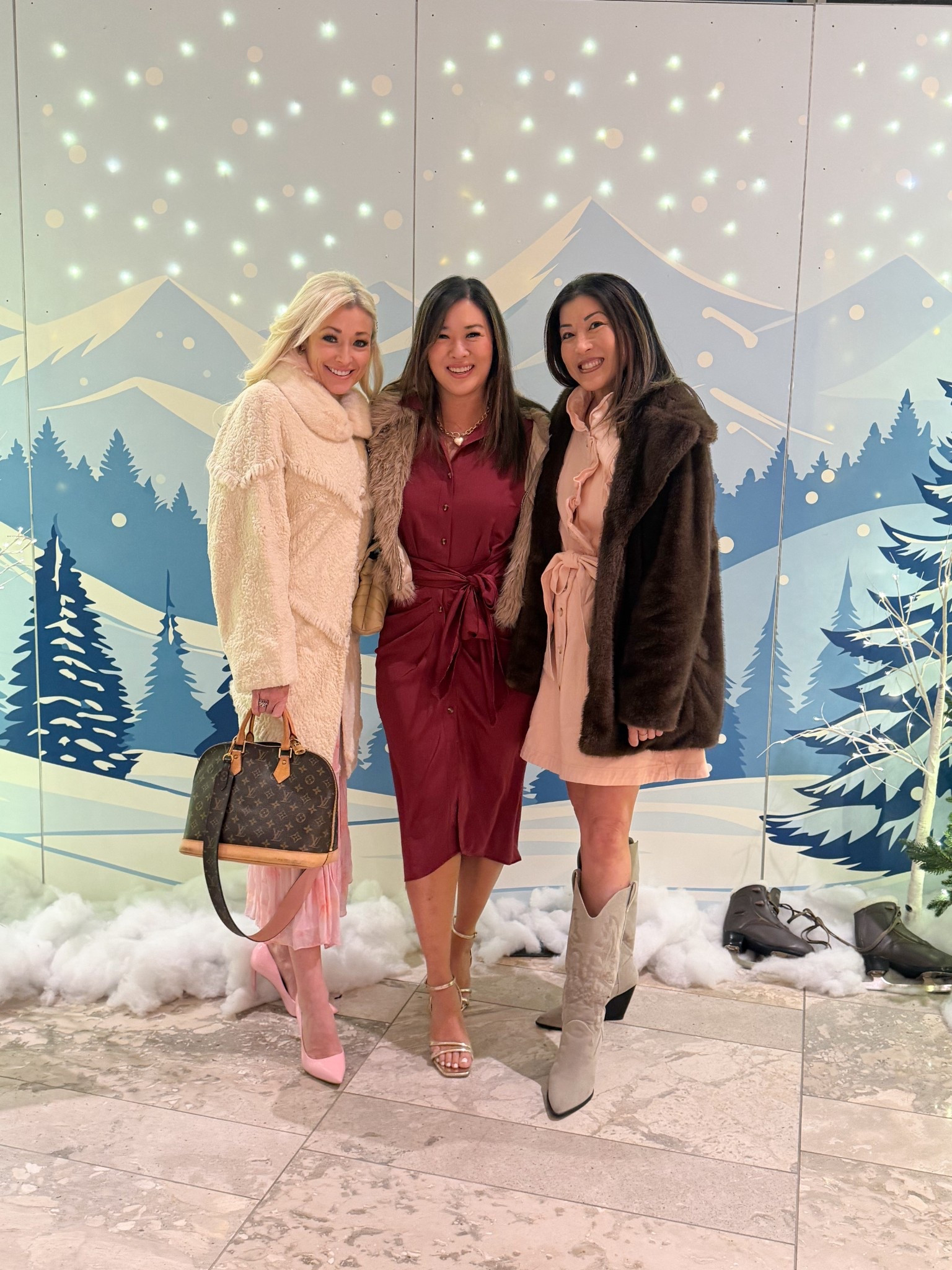 Girls night out // Amazon outfit
My satin ruched dress: Small 
Faux fur coat: Medium (linked similar)
Gold Heels: TTS