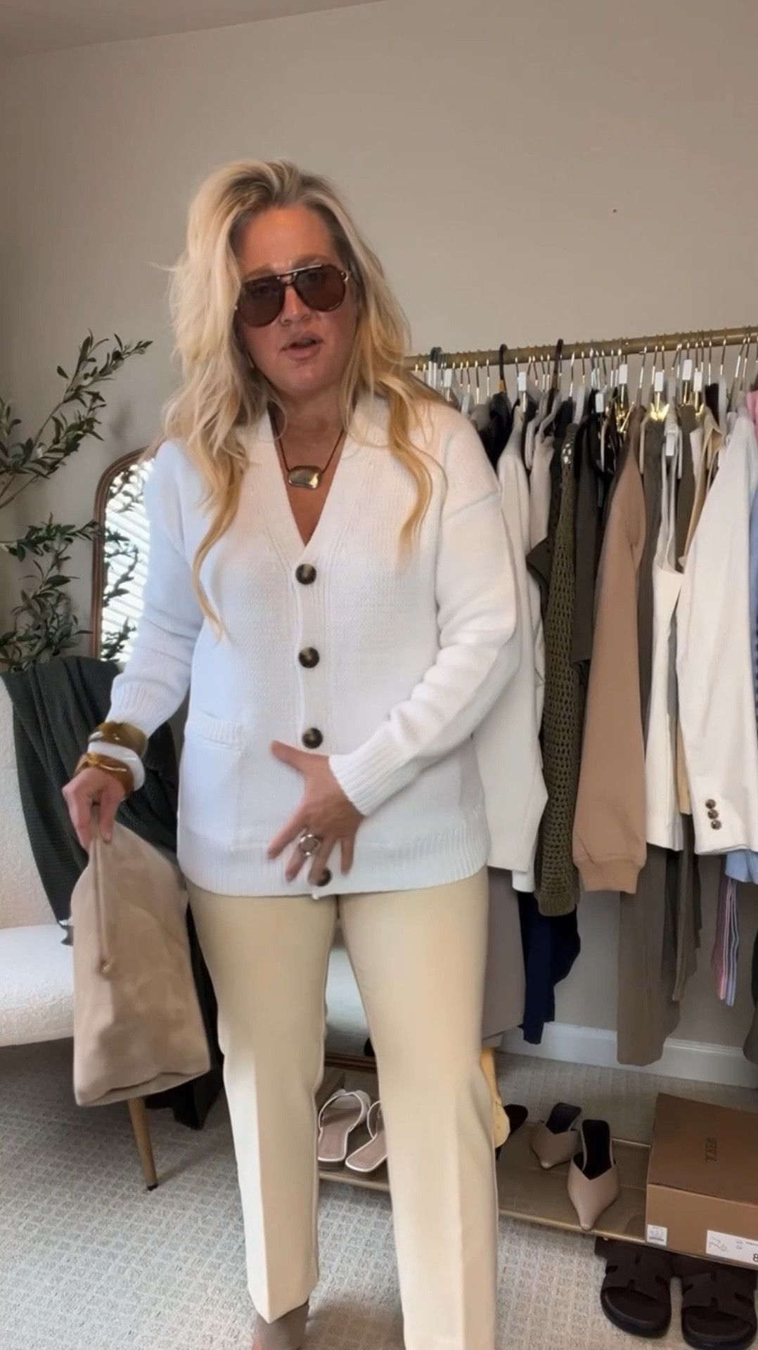  ✨Tap the bell and ❤️ for over 40 fashion, midlife style, midsize fashion and luxury looks for less. 

Sharing midsize over 40 fashion and midlife style.

⬇️Sizing information:
Medium cardigan
12 pants, size up

👑"Helping you look good, feel good!" - Lindsey Denver

Nordstrom pant suit, butter hello, chunky cardigan, graduation, spring, work 

#LTKStyleTip #LTKMidsize #LTKOver40