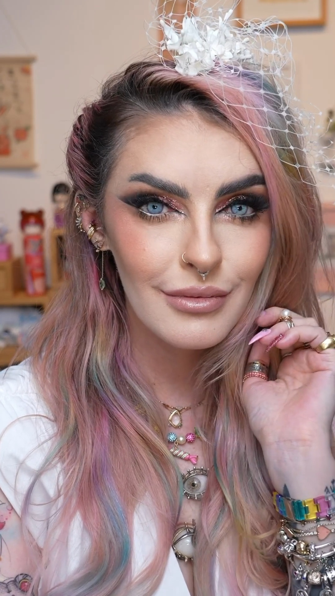 Make de noiva completa usando Linha Bruna Tavares ✨💐 Eu estava muito ansiosa para fazer esse vídeo, vocês sabem o quanto amoooo a marca! No Youtube tem o vídeo completinho dessa maquiagem.

#LTKbeauty #LTKbrasil