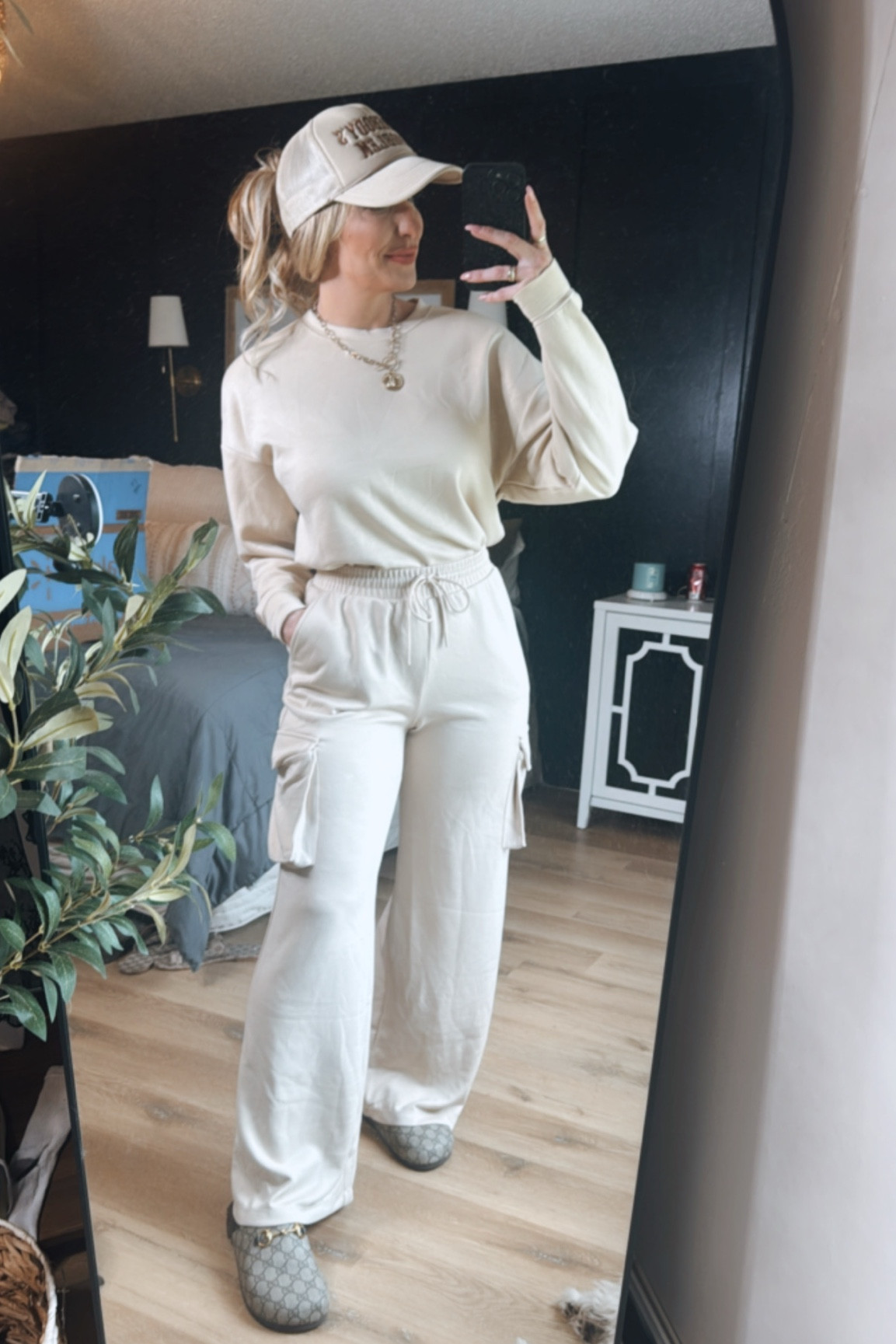 Spanx look alike loungewear from @walmart 

#LTKTravel #LTKFindsUnder50 #LTKStyleTip