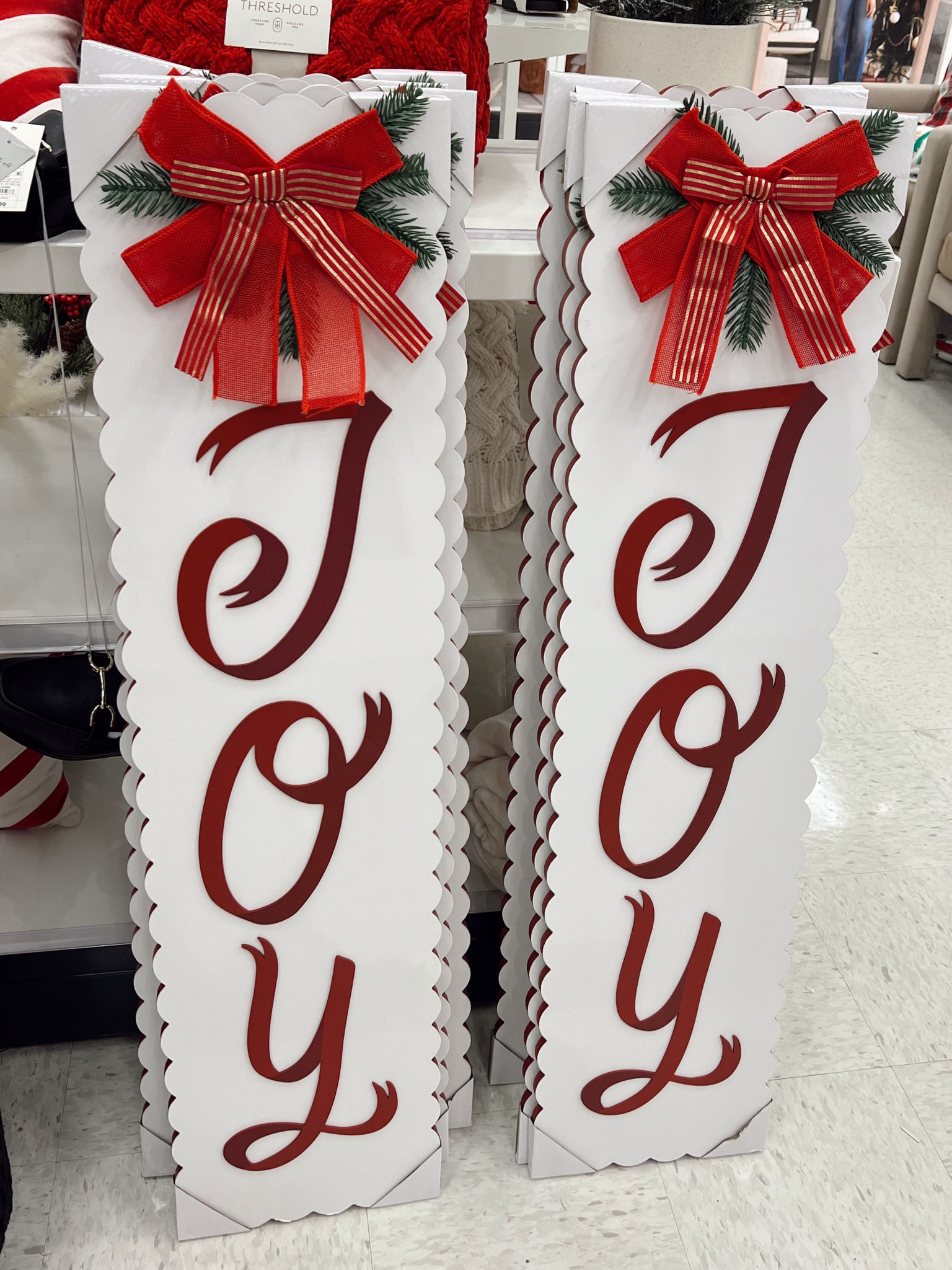 Joy!! 🎄

#LTKHoliday #LTKSeasonal #LTKGiftGuide