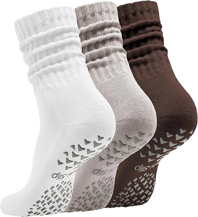 Women’s Pilates Socks with Grips – 3 Pairs Scrunch Crew Non-Slip Yoga Barre Workout Hospital ... | Amazon (US)