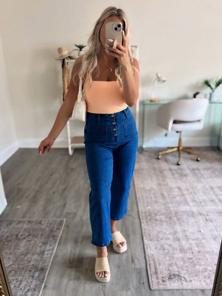 LOVE these amazon jeans that fit like a glove! They’re a wide leg flare fit that is so flattering! Perfect summer or spring outfit 

Amazon fashion 
Amazon finds 
Amazon jeans 
Denim haul 
Petite style 
Size 8 

#LTKmidsize #LTKfindsunder50 #LTKstyletip