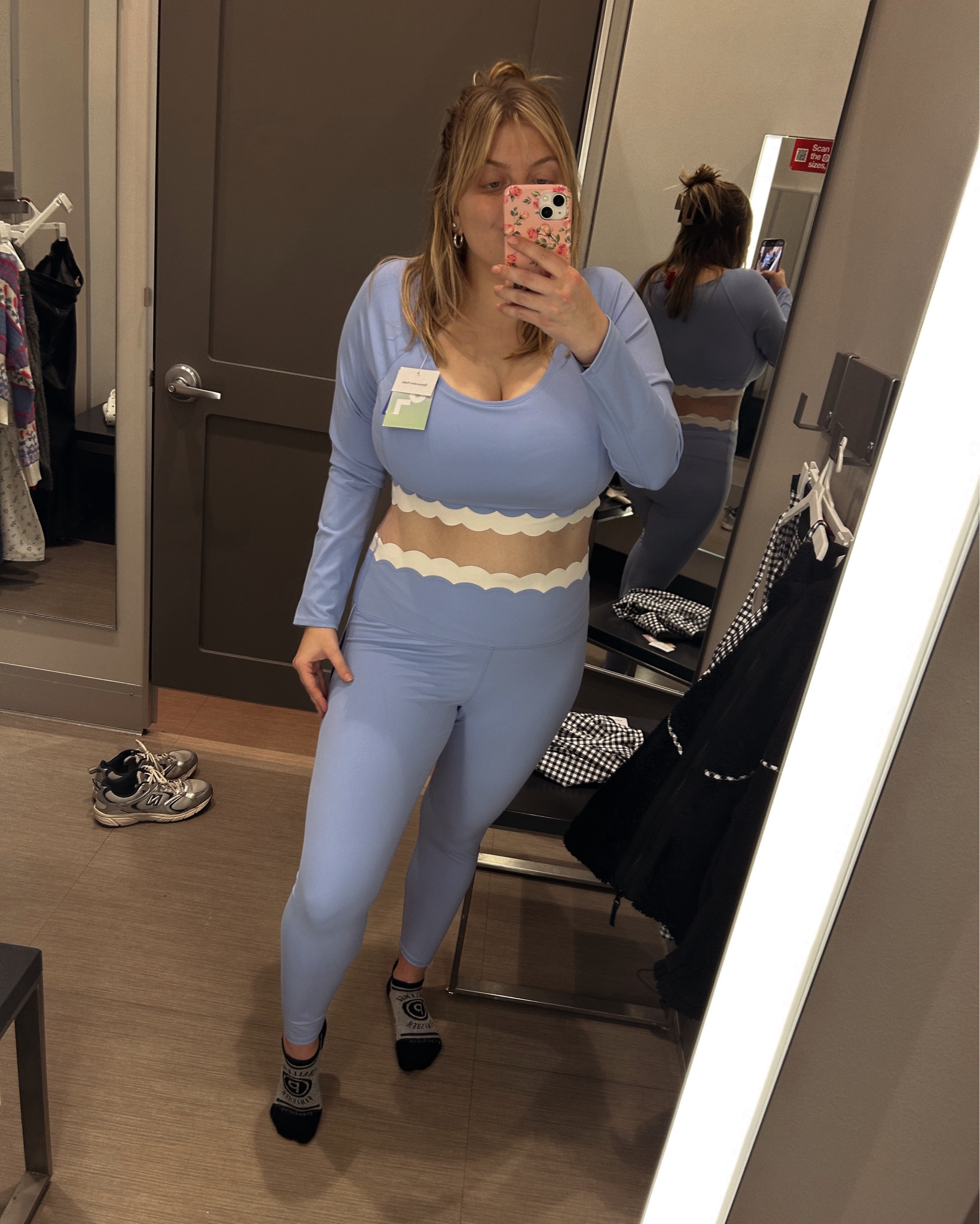 Periwinkle dreams in my fave @Target JoyLab set — effortlessly chic and perfect for traveling, going to pilates, or cozying up at home ✈️☕️

Minimal vibes, luxe feels, all day comfort 💙 #EverydayElegance
#activewear #athleisure #athleisurewear #fitnessfashion #pilates #activelifestyle #travelstyle #traveloutfit #loungelook #styleinspo #fitfashion #ootd #reels #reelsinstagram #minimalstyle #joylab #targetfind #cozyset #athleticset #matchingset

#LTKgrwm #LTKselfcare

#LTKActive