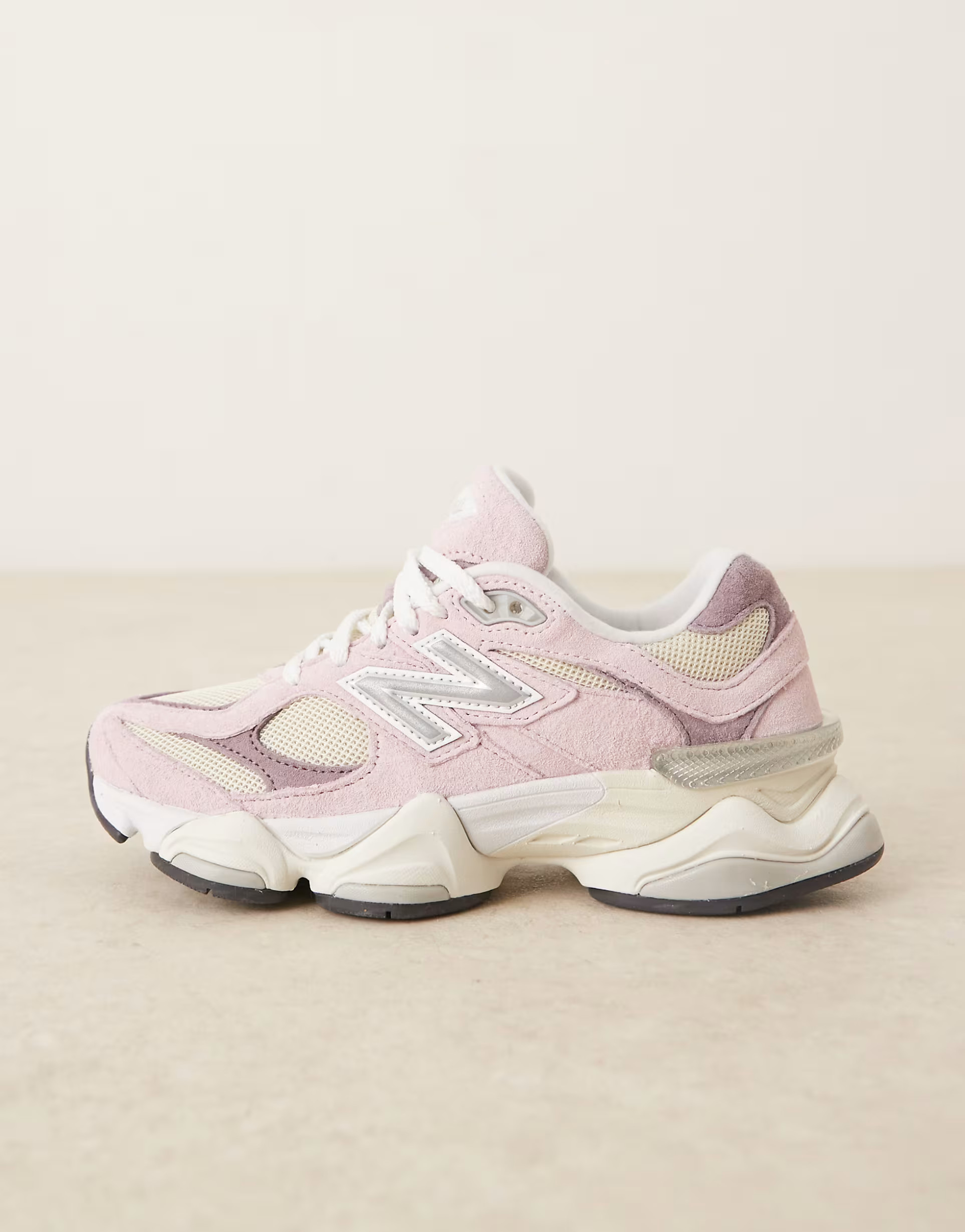 New Balance 9060 sneakers in pink | ASOS (Global)