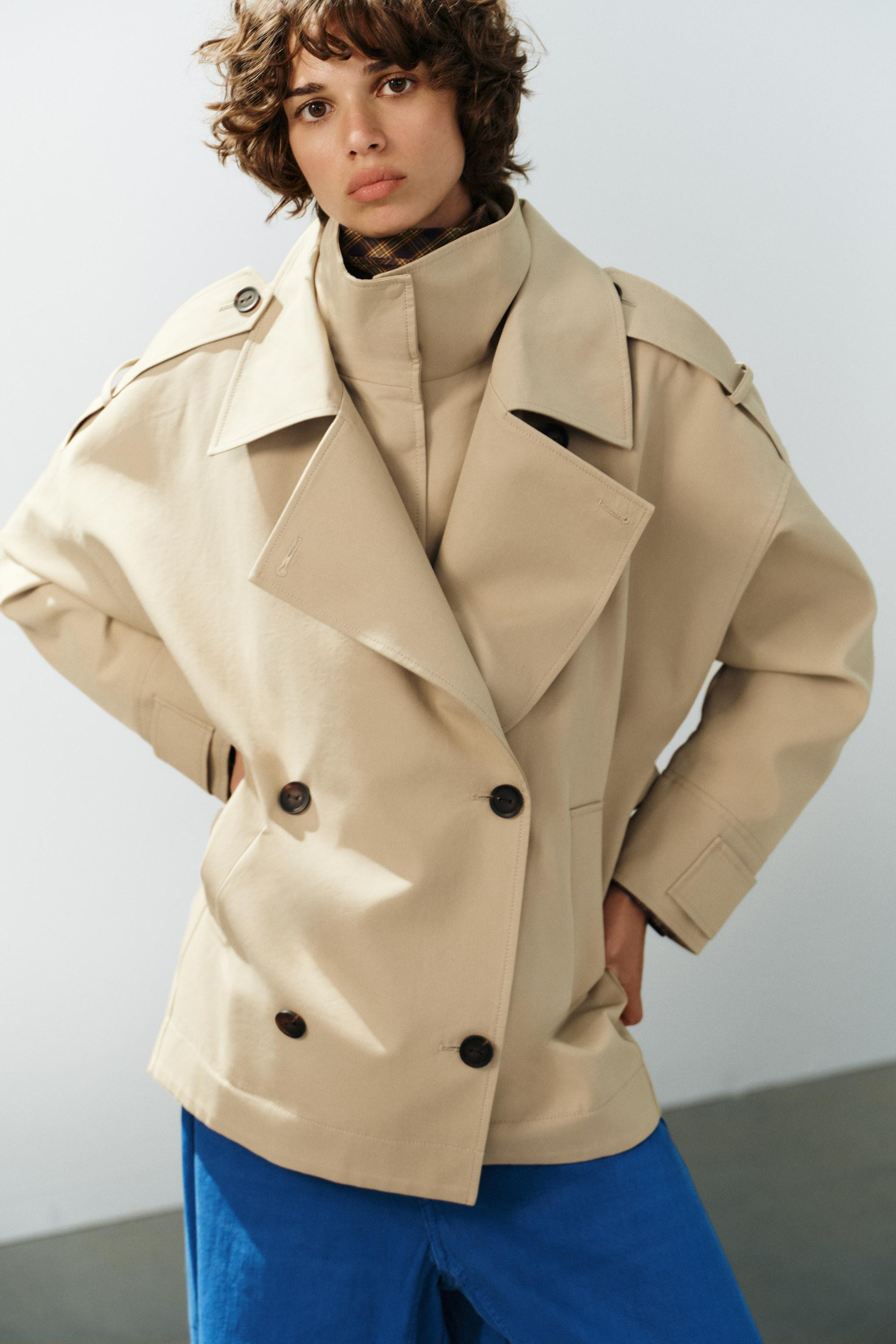 OVERSIZED STAND-UP COLLAR SHORT TRENCH COAT | Zara Canada