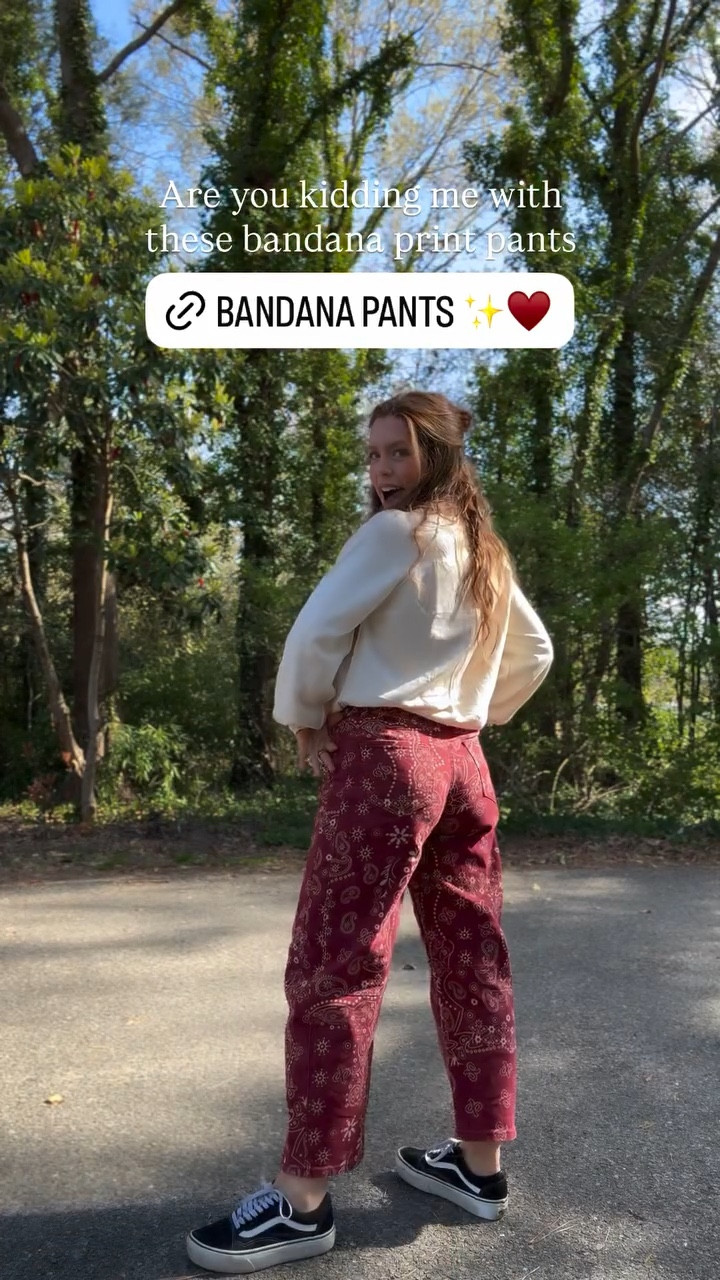 How freaking CUTE are these bandana pants?! 

#LTKBeauty #LTKgrwm #LTKootd