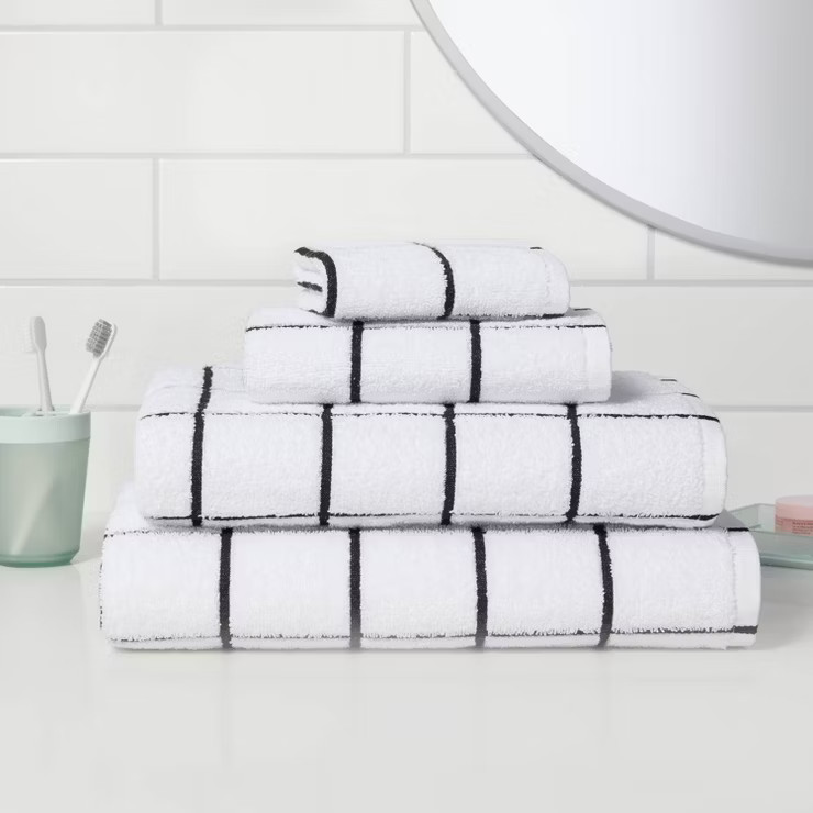 Everyday Bath Towel - Room Essentials™ | Target