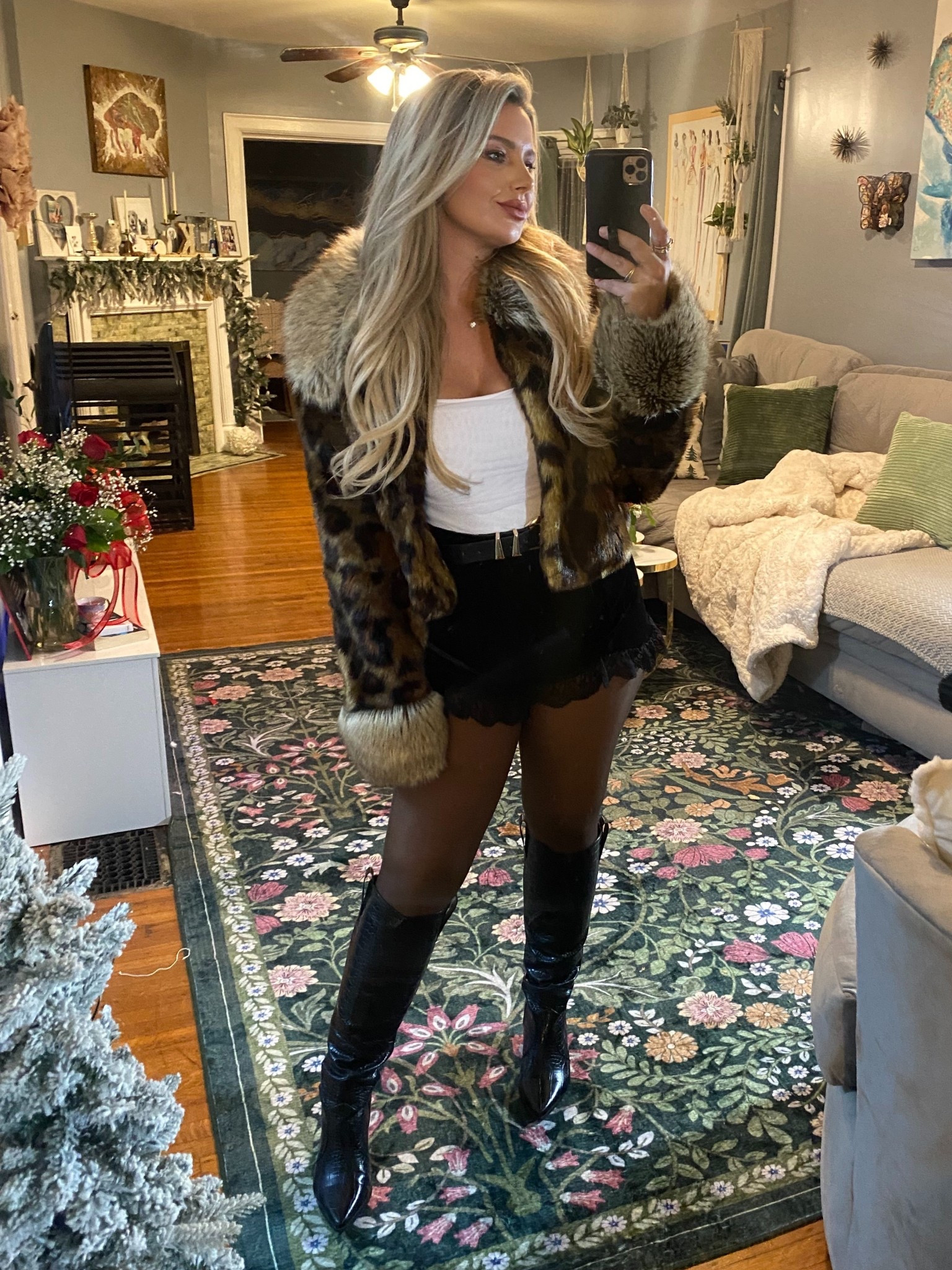 Cutest outfit for date night or girls night! In love with this revolve faux fur jacket, such a great statement piece! 

#LTKgrwm #LTKootd #LTKHoliday
