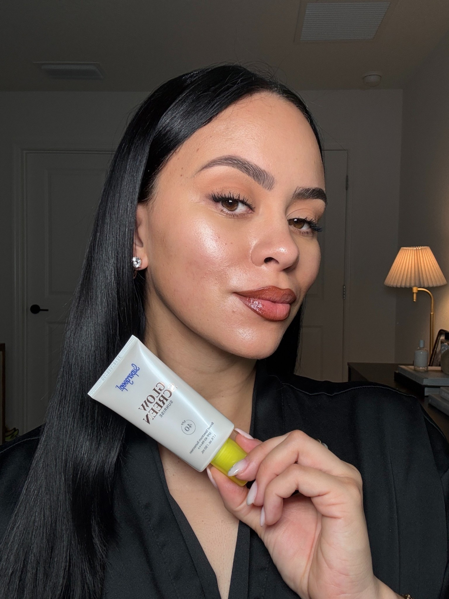 #ad Can your SPF do both? Love @Supergoop!  @Target GlowScreen SPF 40 for a hint of glow, hydration and protection ✨🧴 @shop.ltk #liketkit https://liketk.it/65GPO #supergoop #supergooppartner #TargetPartner Target