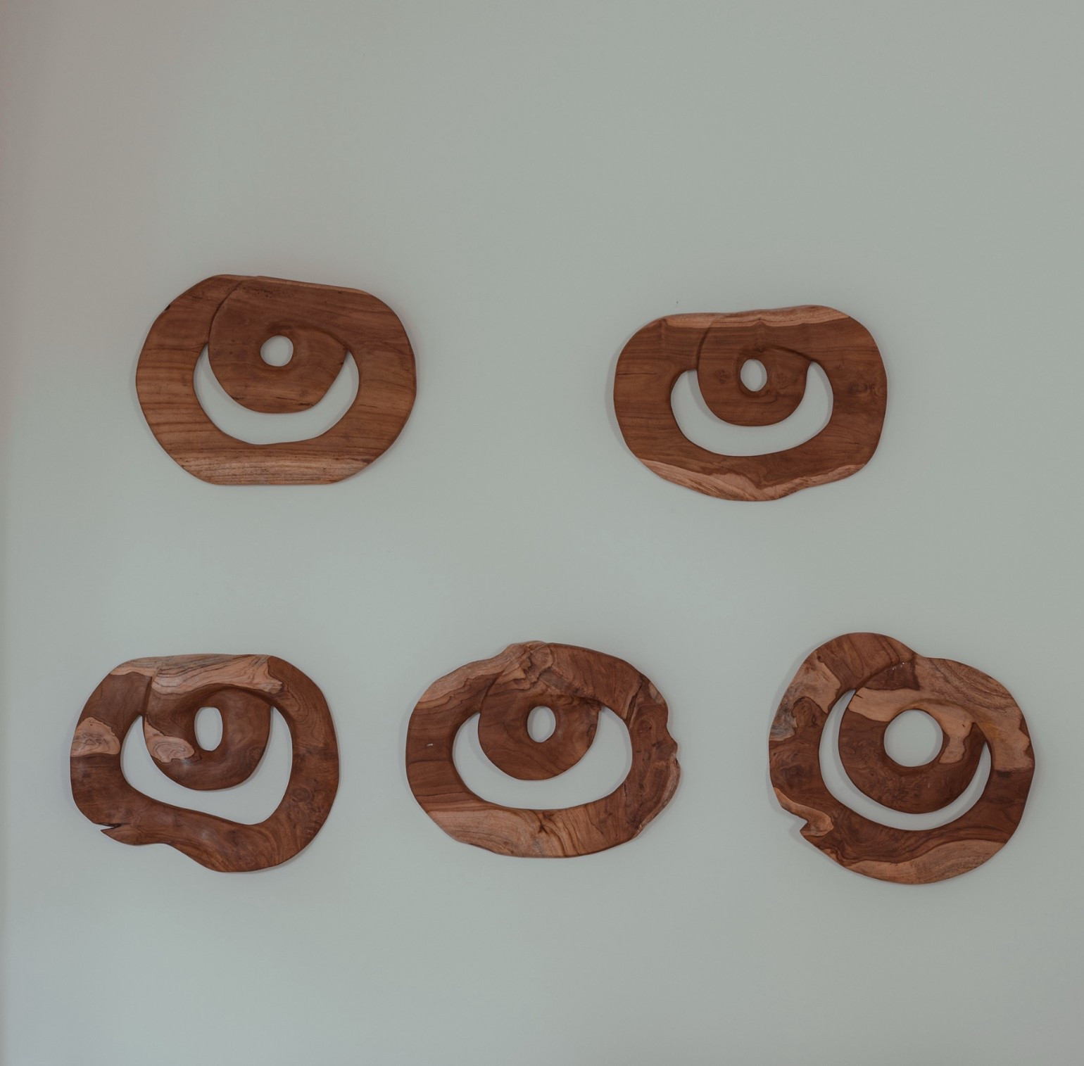 Natural textures keep a coastal space feeling effortless—this wood art adds just the right touch of warmth and organic character. 🌊🪵

#LTKSaleAlert #LTKFindsUnder100 #LTKHome