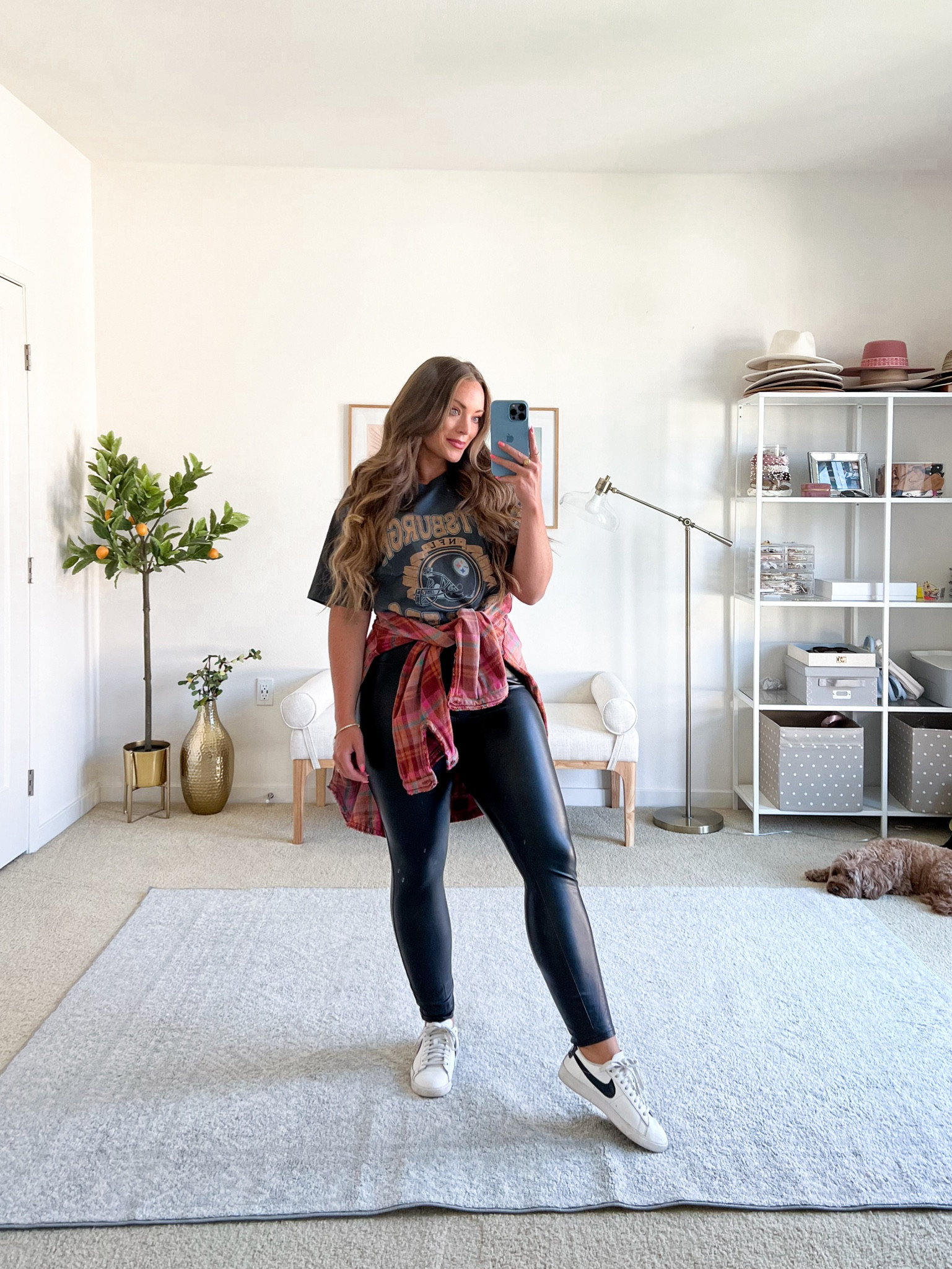 NFL Game day Graphic Tee outfit

Flannel small
Tee medium
Leggings 28/6R

oversized tee, leather leggings, sneakers, nike, flannel, plaid flannel shirt, Abercrombie, Free People, 

#LTKSeasonal #LTKsalealert #LTKunder100