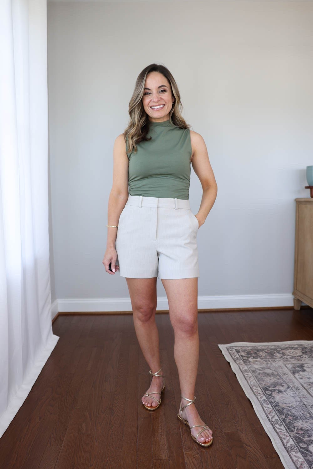 When it comes to tailored shorts, Aritzia does it best. Here is a look at three styles on my frame. (If I’m picking a favorite the agency shorts get my vote). 

New Agency Mid-Thigh: 0 - sized up 
10” rise | 4 3/4” inseam 

Top: xs 
Sandals: true to size

#LTKPetite