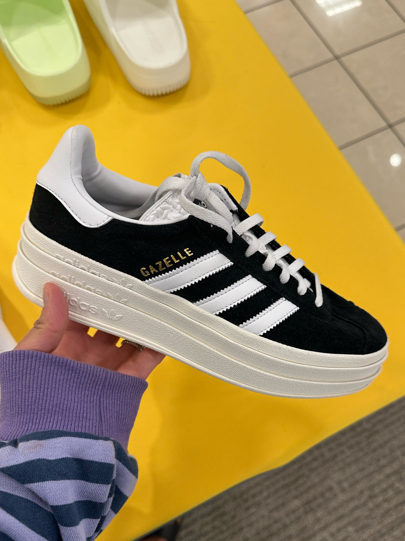 Nordstrom anniversary sale shoes! Love the adidas gazelles. Run big.



#LTKOver40 #LTKxNSale #LTKShoeCrush