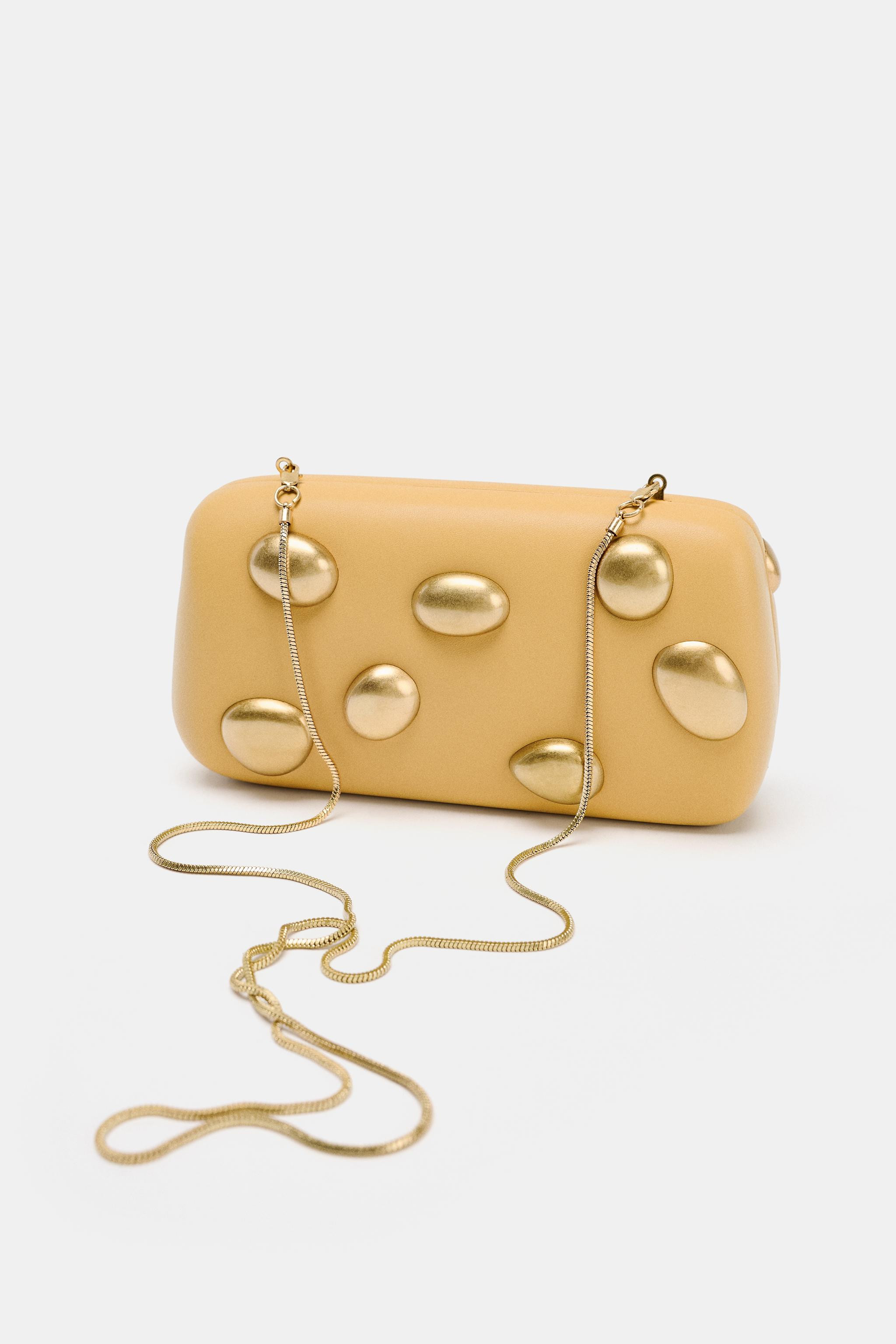 An enhanced experience.Check it out in the app.Open app | Zara Canada