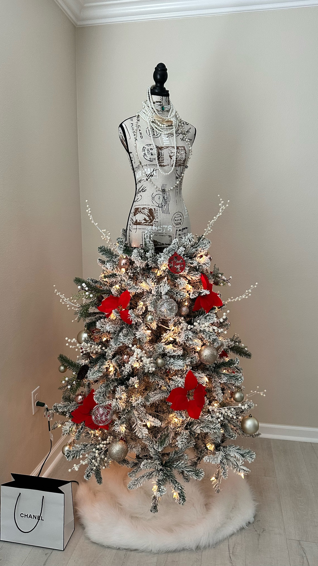 Christmas tree decor #decor #Christmastreedecor #christmas #homedecor