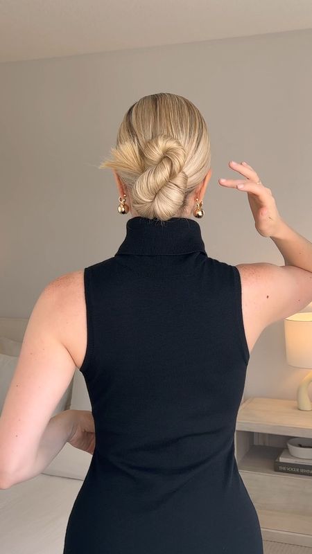 A quick and easy figure 8 updo hairstyle❤️

#LTKunder50 #LTKbeauty #LTKunder100