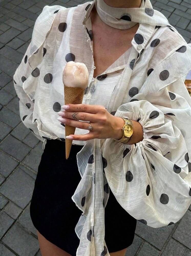 Buzzelle HUACAITA Retro Polka Dot Muster Bluse, Locker Sitzende Chiffon Laternärmel, Rüschen, Durchsichtige Knopfleiste Hemd, Street-Style, Strandurlaub | SHEIN