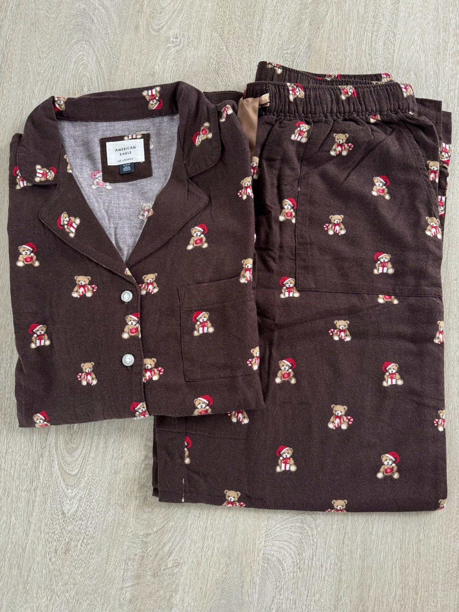 Christmas pajamas, American Eagle Christmas pajamas, Christmas pj set, bear pajamas

#LTKHoliday #LTKFindsUnder100 #LTKGiftGuide