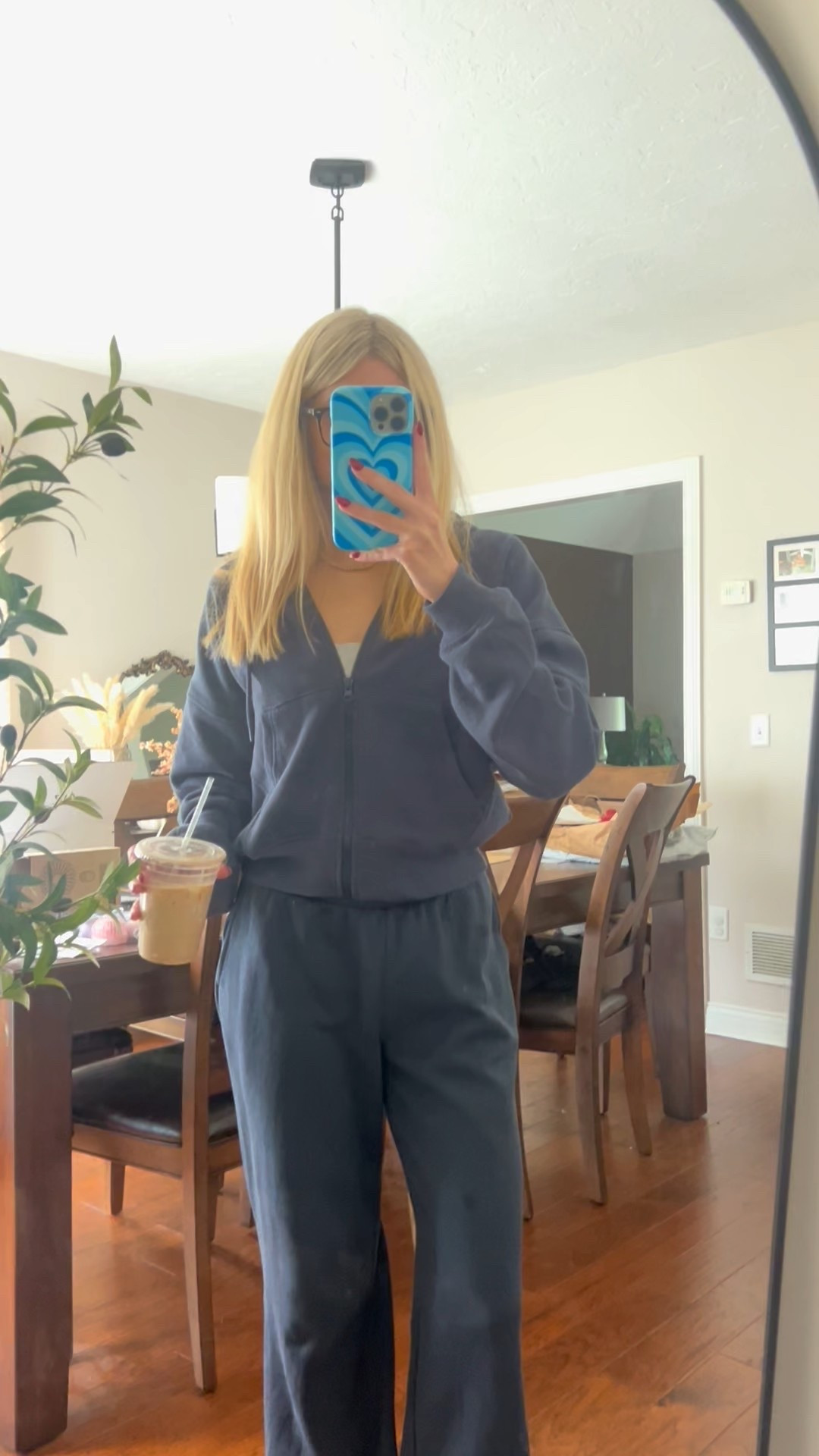 The perfect two piece sweat set navy sweat set two piece set comfy set 

#LTKSaleAlert #LTKFindsUnder50 #LTKFallSale